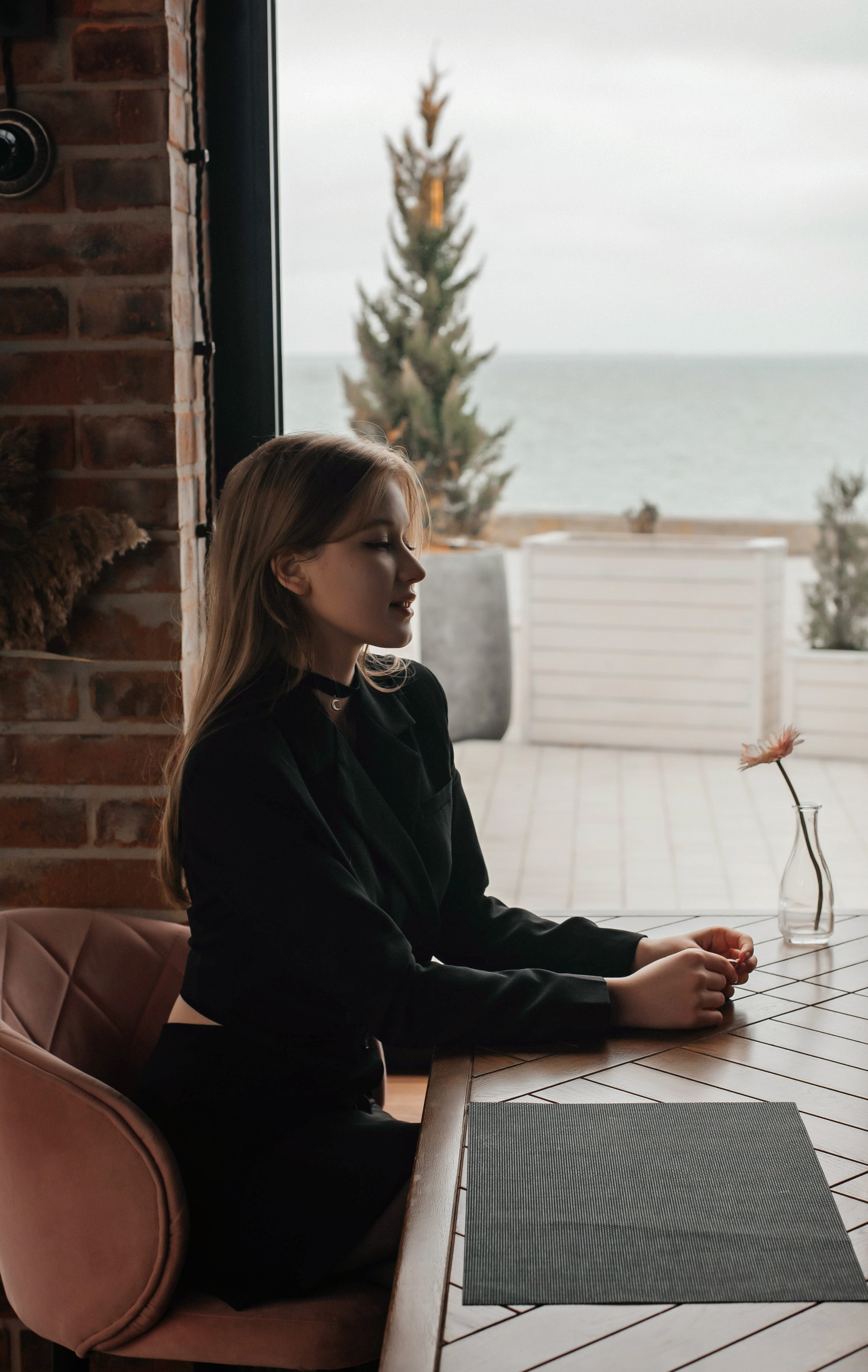 Мирослава прогулка. Детский и семейный фотограф выпускной альбом Приморско-Ахтарск