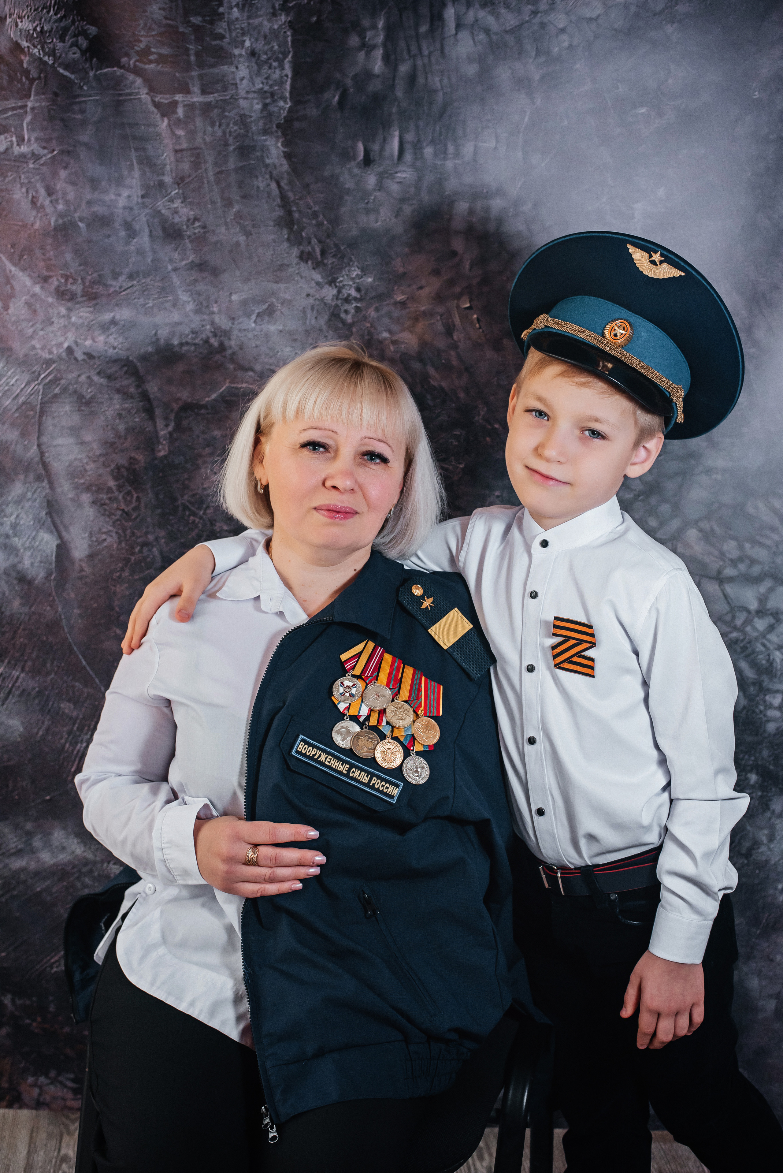 Фотовыставка «Жены Героев». Детский и семейный фотограф выпускной альбом Приморско-Ахтарск