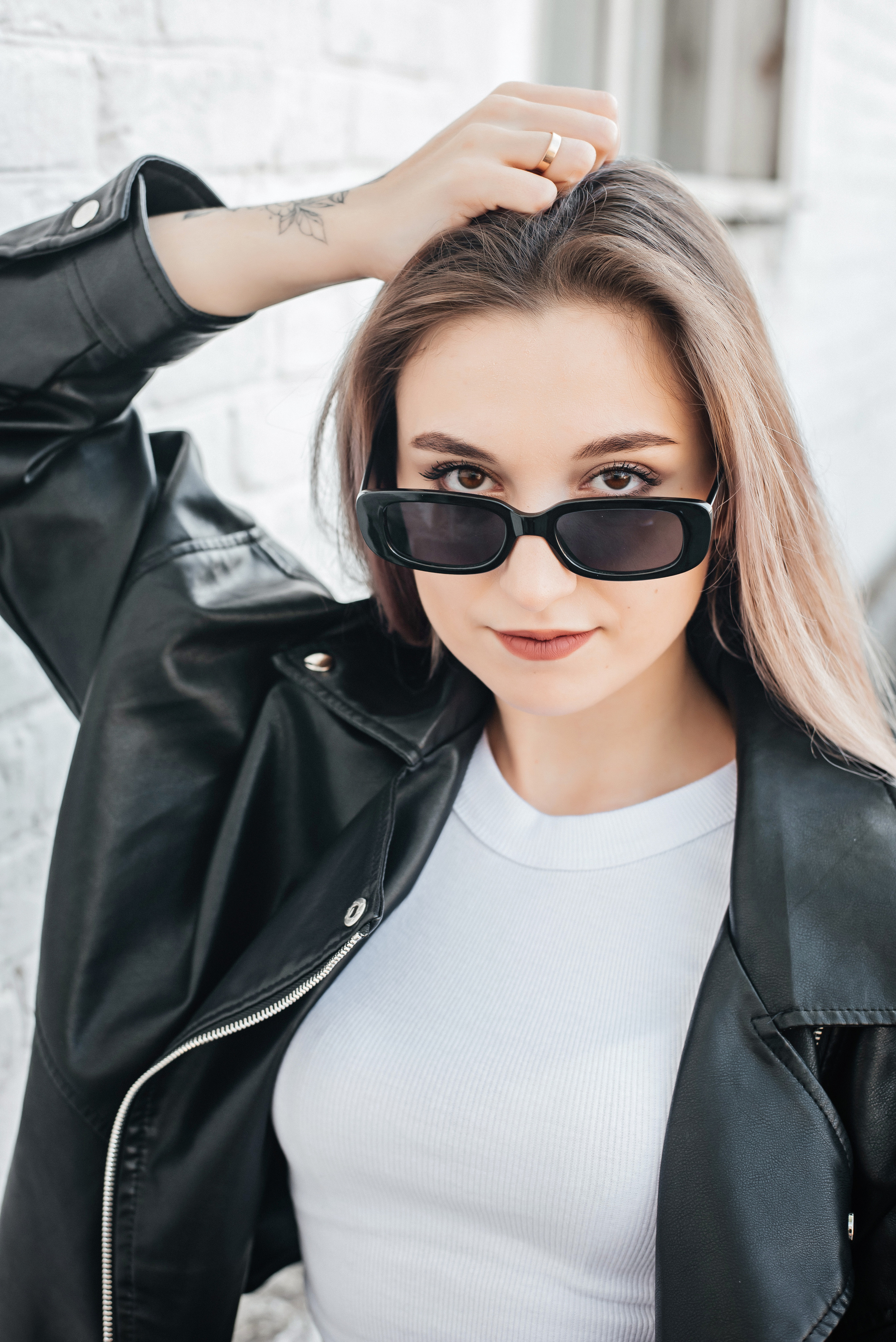 Екатерина прогулка на набережной. Детский и семейный фотограф выпускной альбом Приморско-Ахтарск