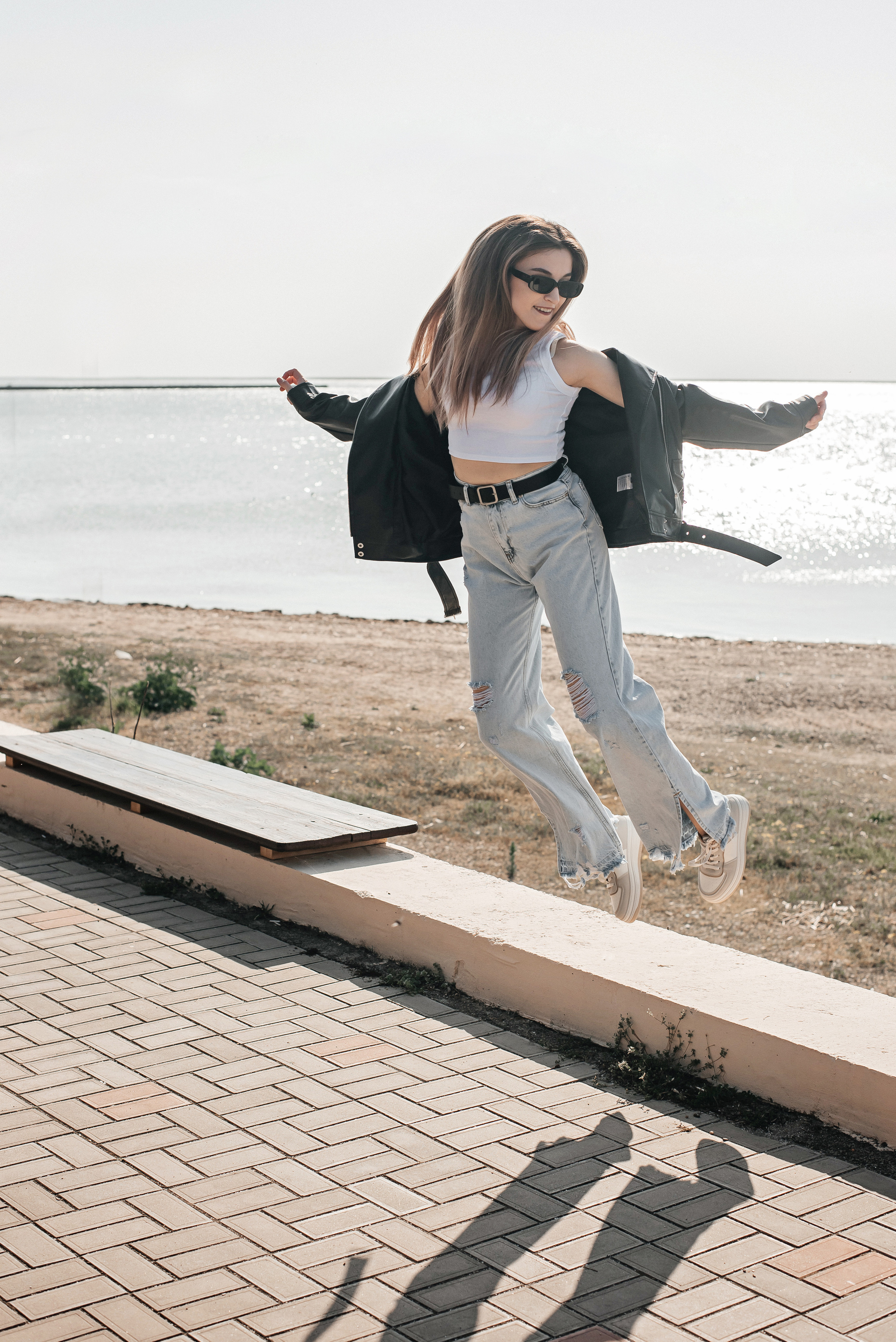 Екатерина прогулка на набережной. Детский и семейный фотограф выпускной альбом Приморско-Ахтарск