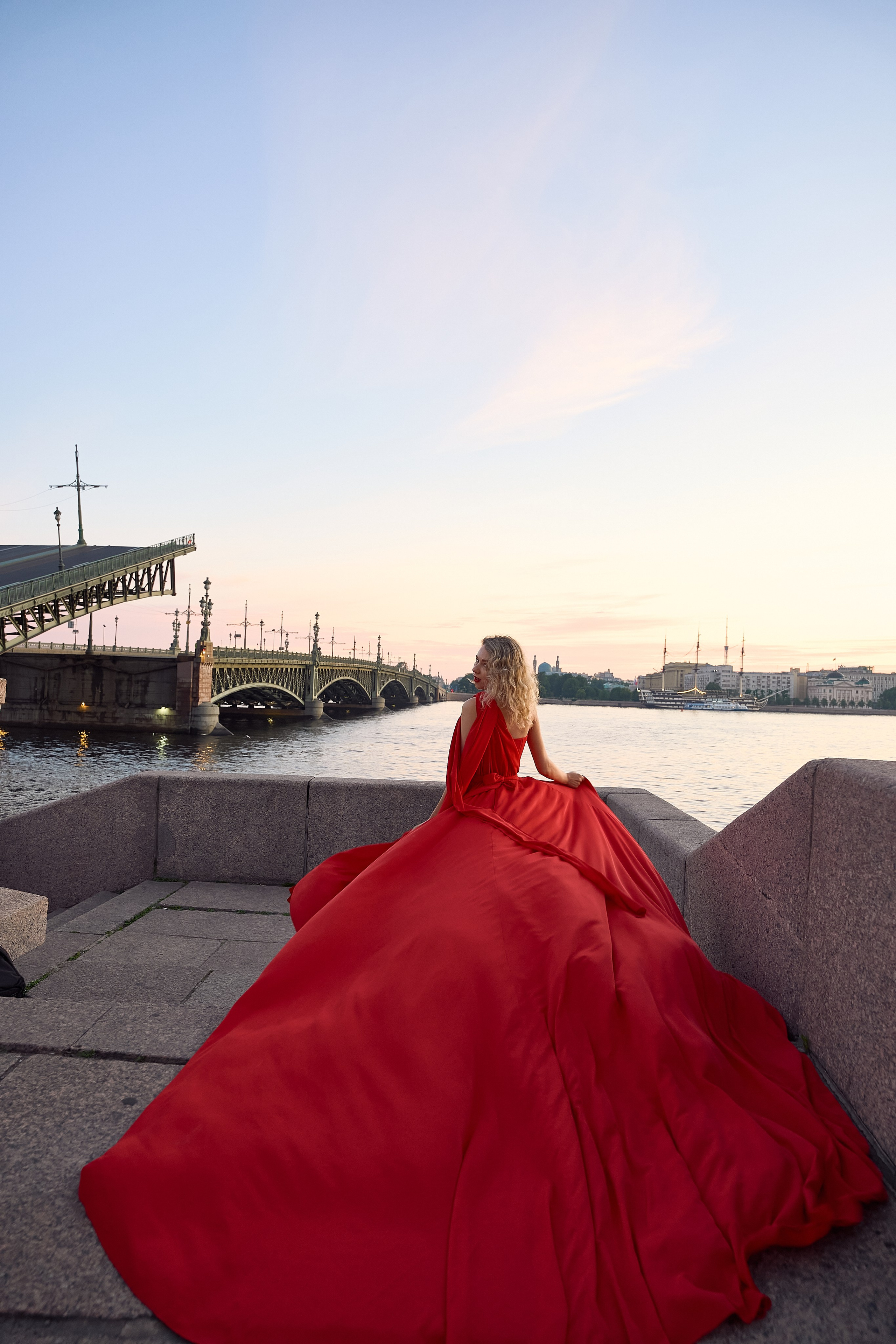 Antonina Рассвет у Троицкого моста✨. Фотограф Natalya Litvinova
