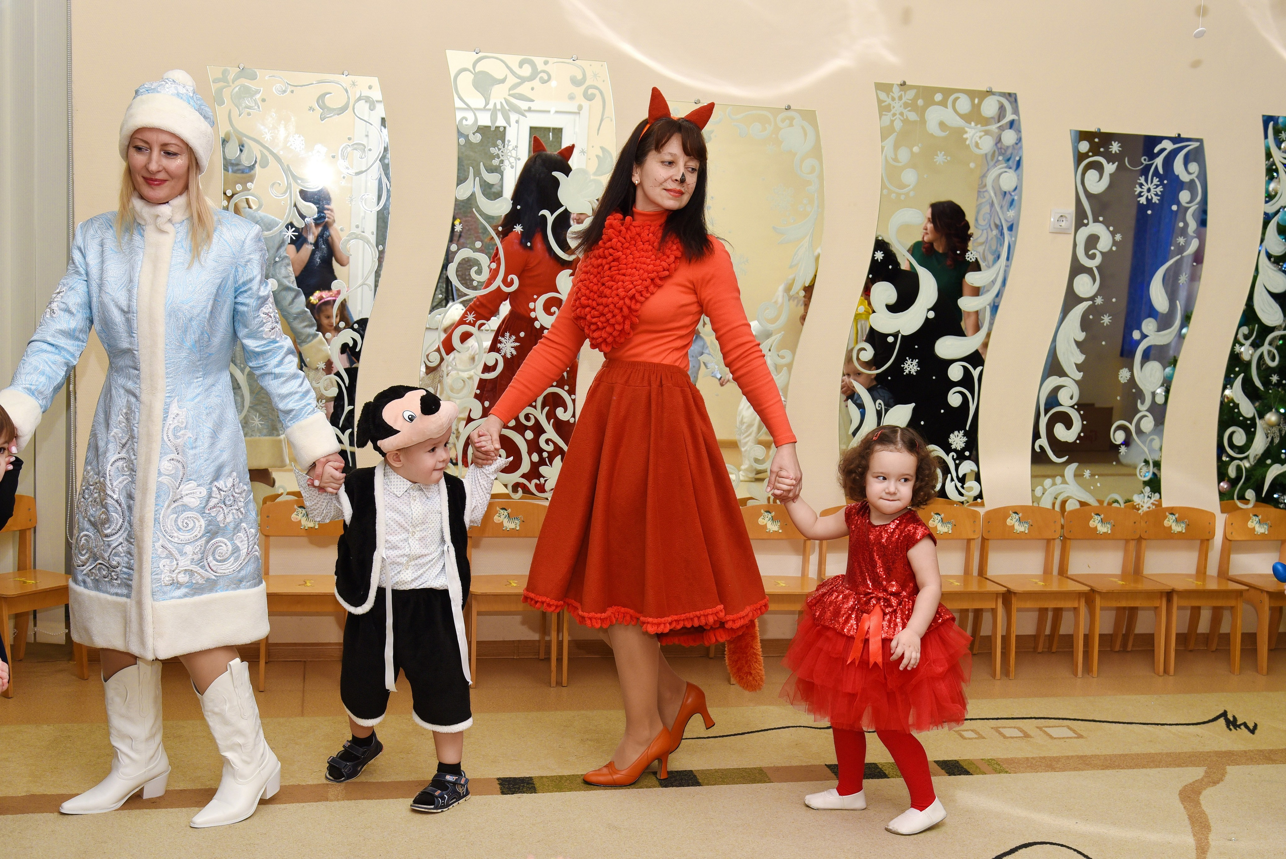 НОВОГОДНИЙ УТРЕННИК. Phoenix-studio1.ru