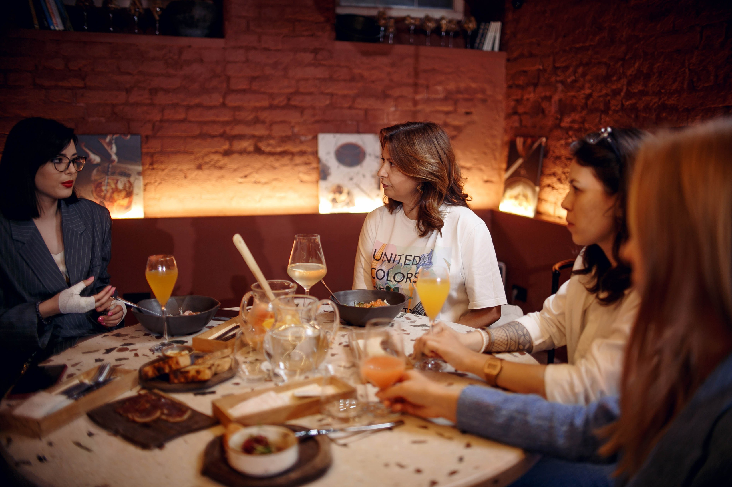 Встреча в «Союз писателей». Ваш репортажный фотограф Артемий Антонов