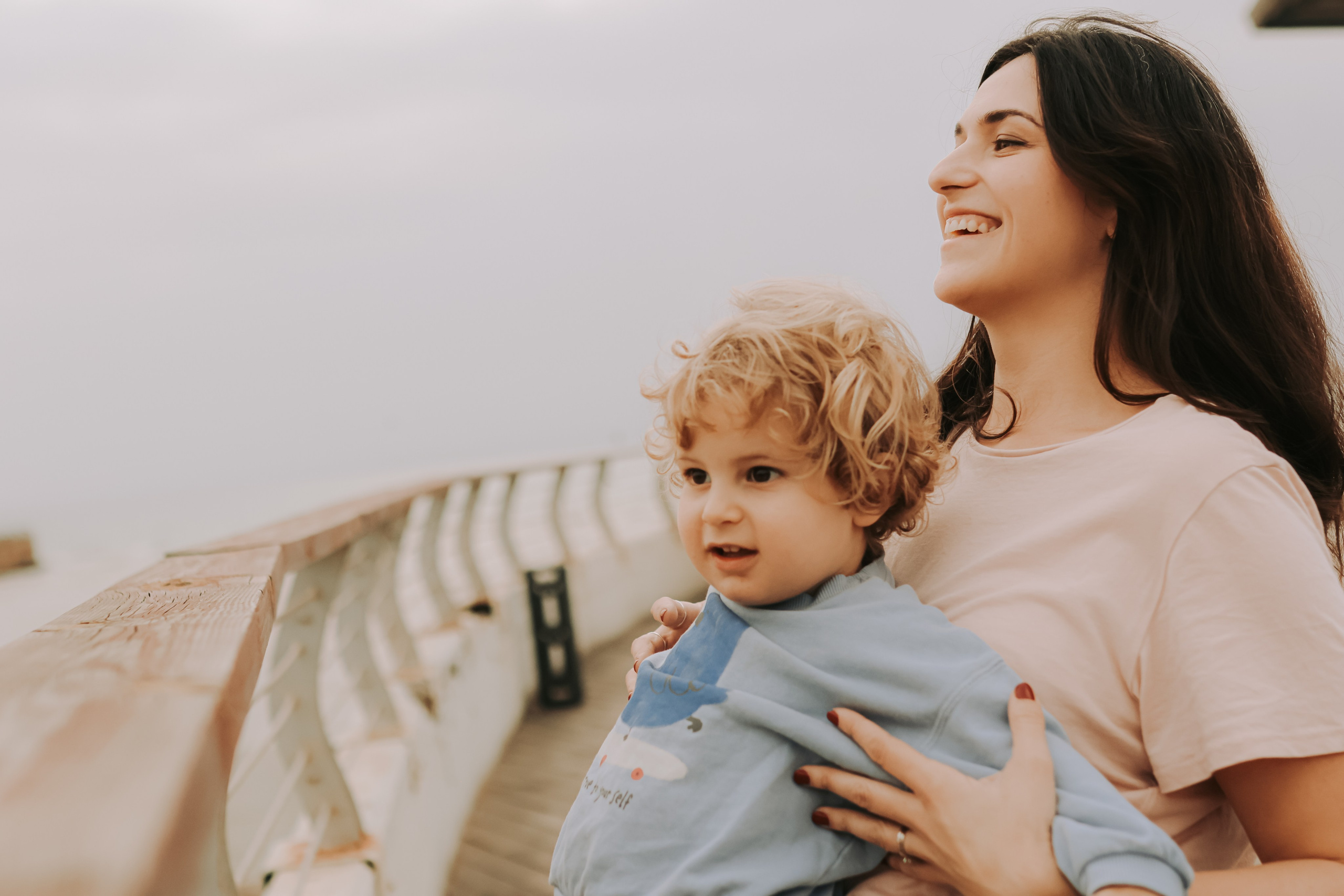 Eithan's family, Tel Aviv | February 2026. Photographer in Israel Alice Milchin