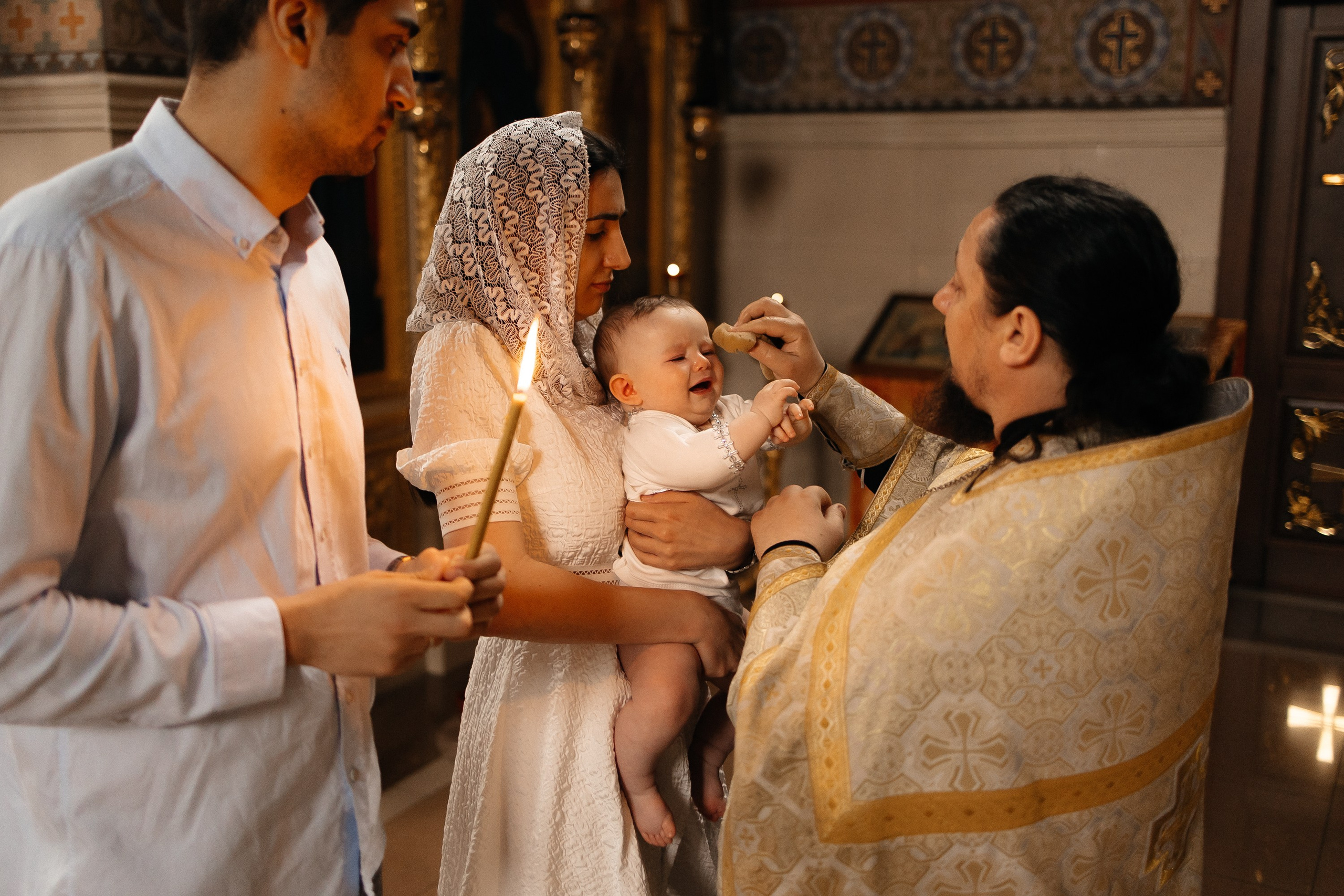 Таинство Крещения Михаила. Семейный фотограф в Краснодаре Храмова Анна