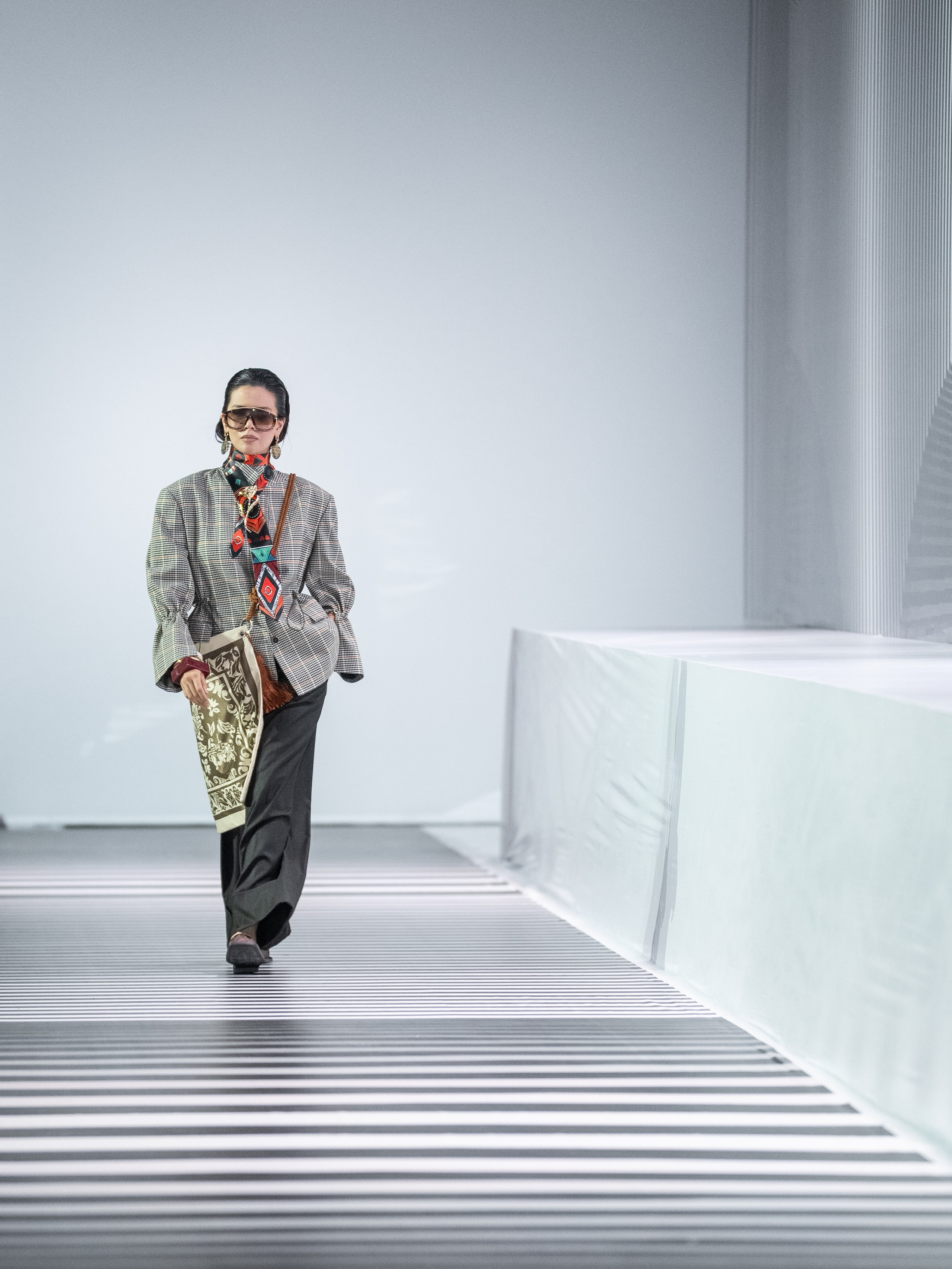 Brand Shakerbay. Сайт Алматинского НЮ АРТ, будуар и фэшн фотографа Дениса Карпенко