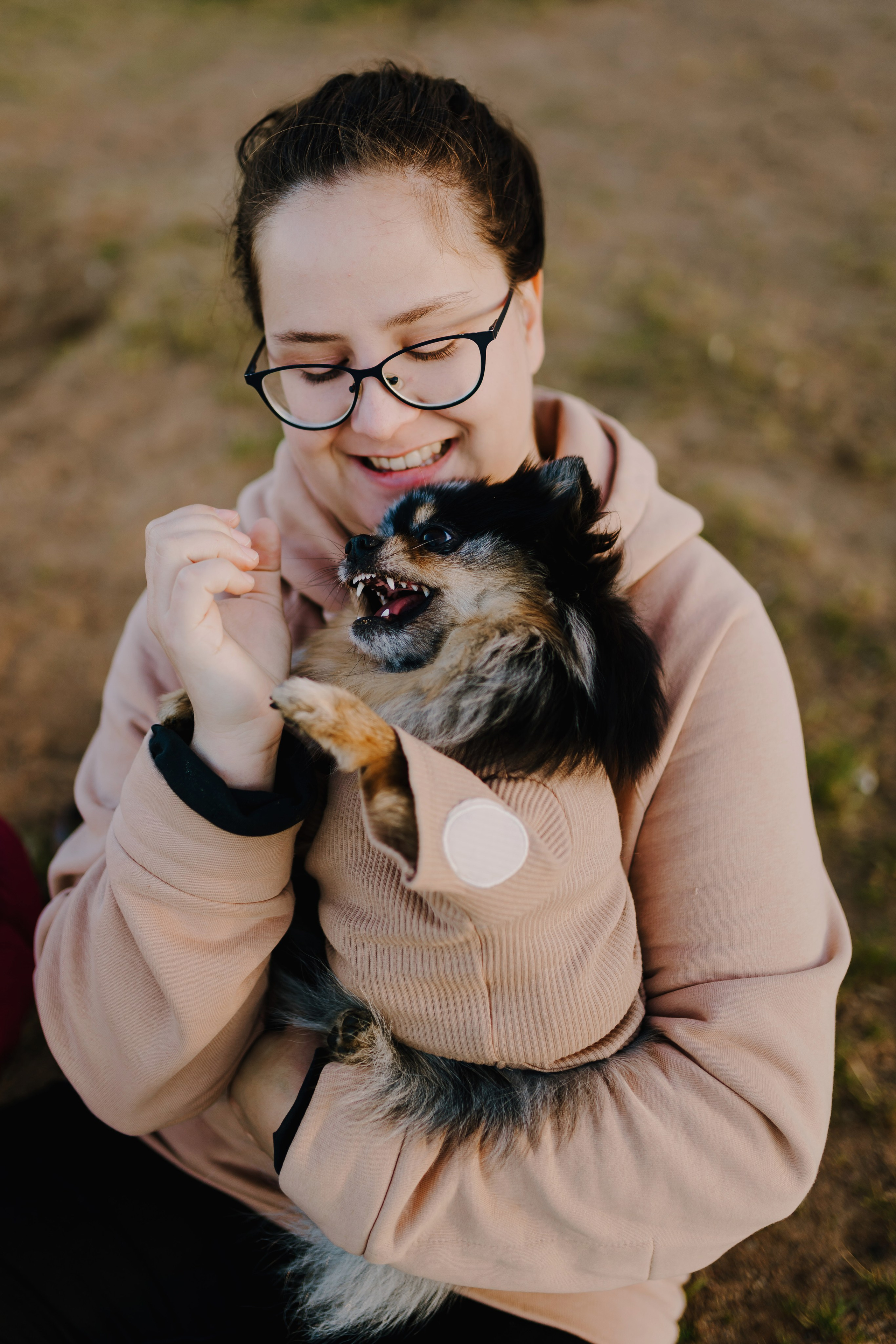Семейная фотосессия с двумя собаками на закате. Фотограф анималист в Спб недорого Олеся Майорова