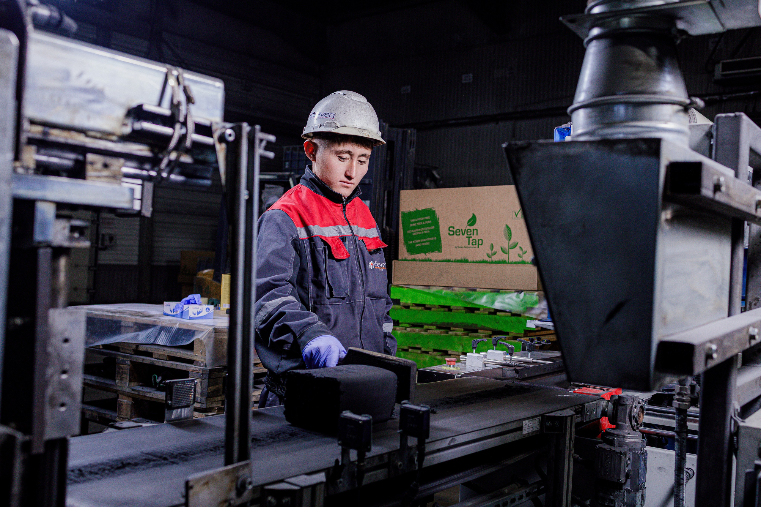 Студийный фотограф в Караганде Алексей Баранов. Фотограф Алексей Баранов. Фотостудия Flash. Семейные фотосессии в Караганде. Индивидуальные фотосессии, детские фотосессии, парные фотосессии в Караганде. Интерьерная фотосессия в Караганде. Семейный фотограф Алексей Баранов. Детский фотограф Алексей Баранов. Художественный фотограф Алексей Баранов. Свадебный фотограф Алексей Баранов. Черно-Белая съемка в Караганде. Самые лучшие семейный и детские фотосессии в Караганде. Контент Съемка в Караганде. SMM в Караганде. Контент фотограф Алексей Баранов. Фотограф Караганда. Фотограф. Предметный фотограф Алексей Баранов. Промышленность. фотосессия на заводе. фотосессия для Календаря в караганде. фотосъемка для книги. фото для буклетов. производство в Караганде. тяжелая промышленность в Караганде. медицина в караганде. Промышленный фотограф Алексей Баранов в Караганде. 