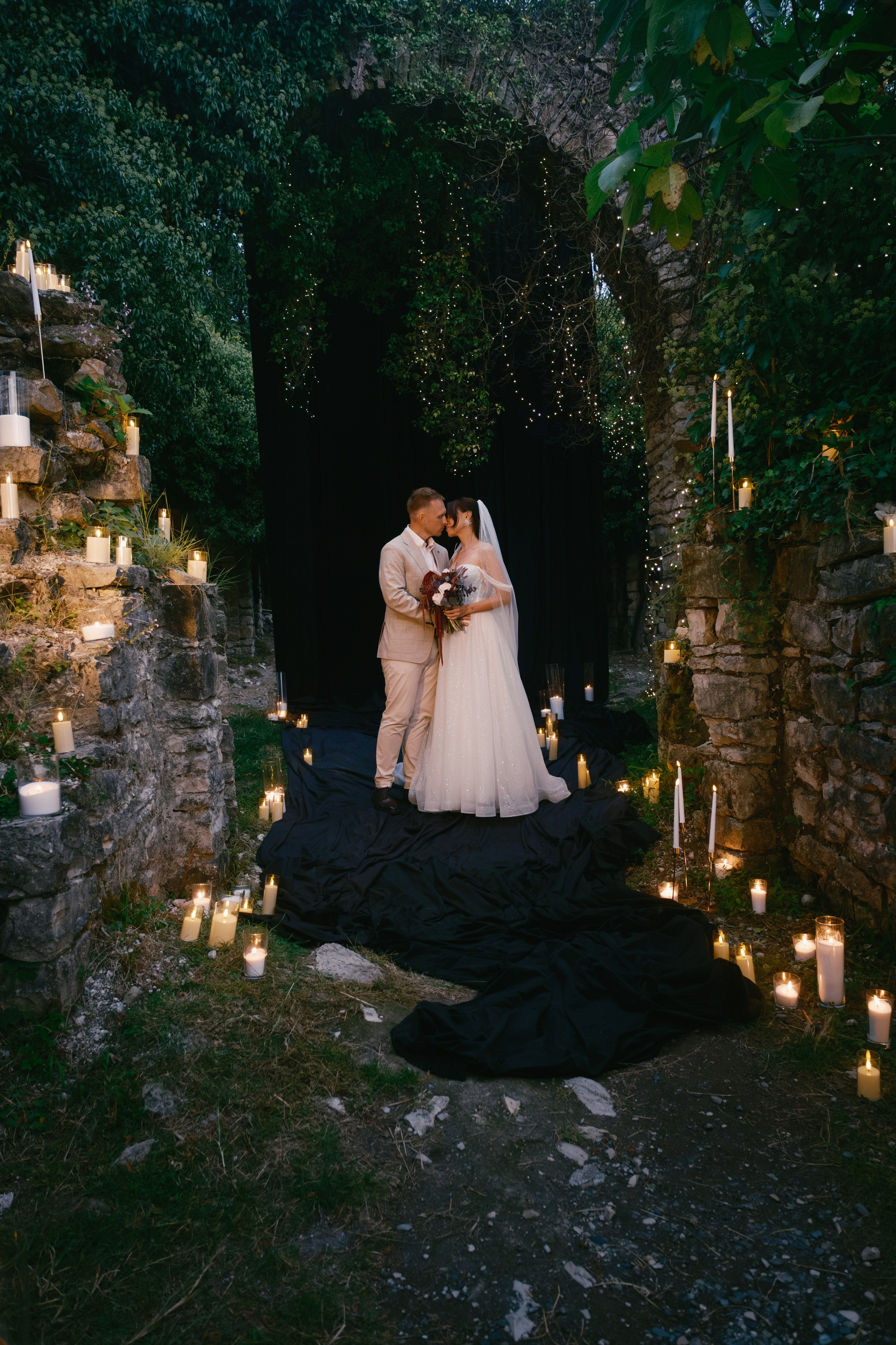 Две Здезды — Храм 19 века. Свадебный Видеограф Фотограф в Сочи