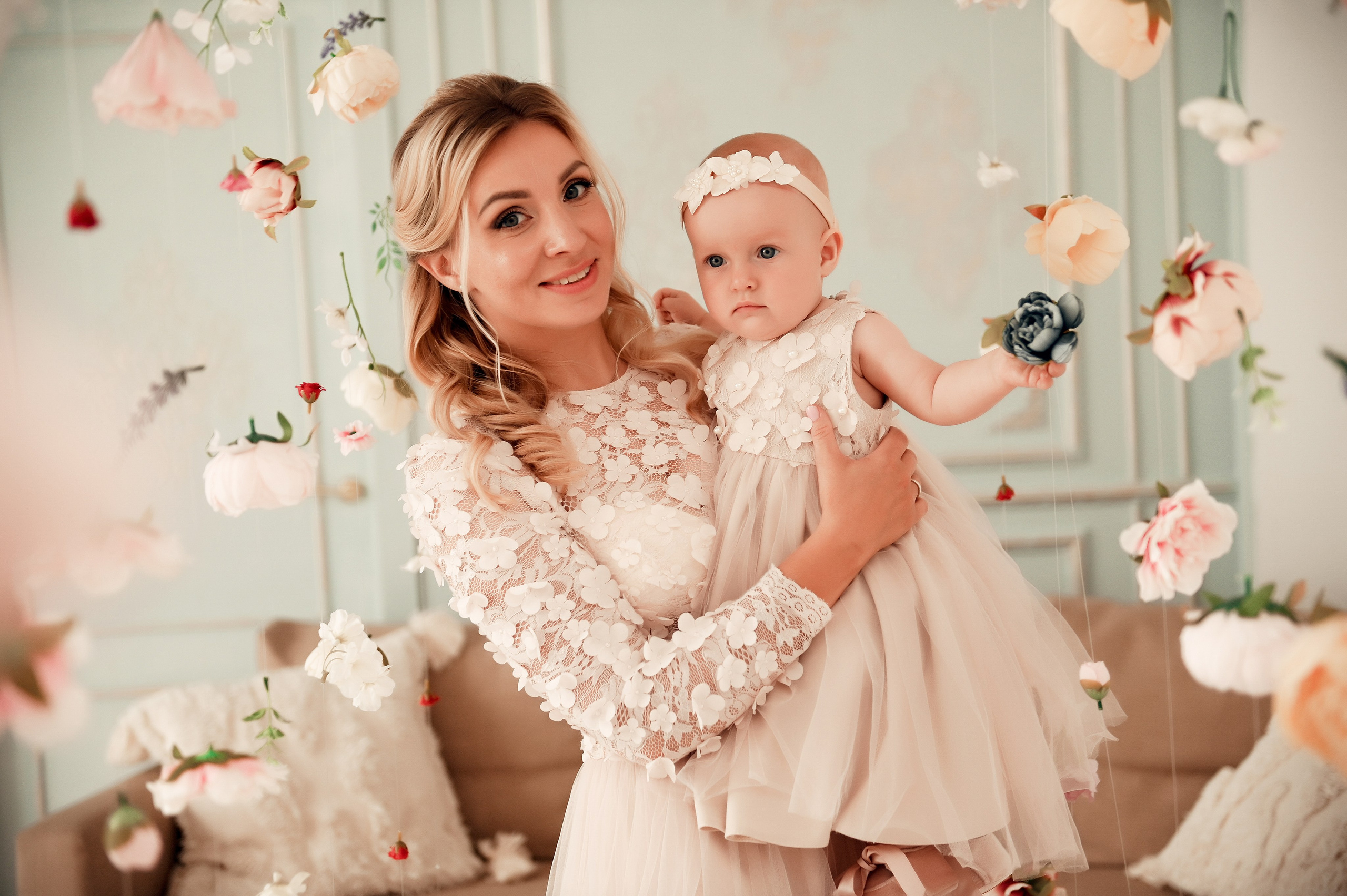 Студийные семейные, детские, индивидуальные фотосессии. Свадебный, семейный, детский, контент фотограф в Омске Максим Ильин