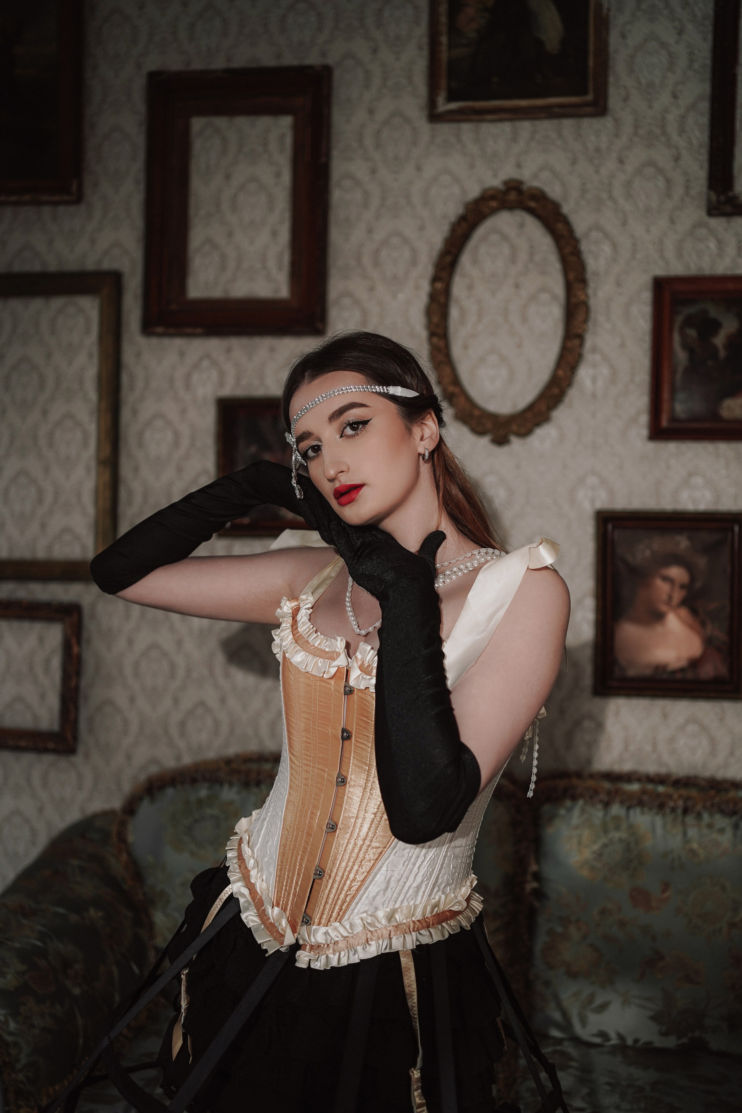 Фотостудия Белая комната. Женский фотограф в Ростове-на-Дону.Фотосессия Гэтсби. Свадебный фотограф в Ростове-на-Дону. Таинство Крещения и Венчания, семейные фотосессии. Алёна Чёботова