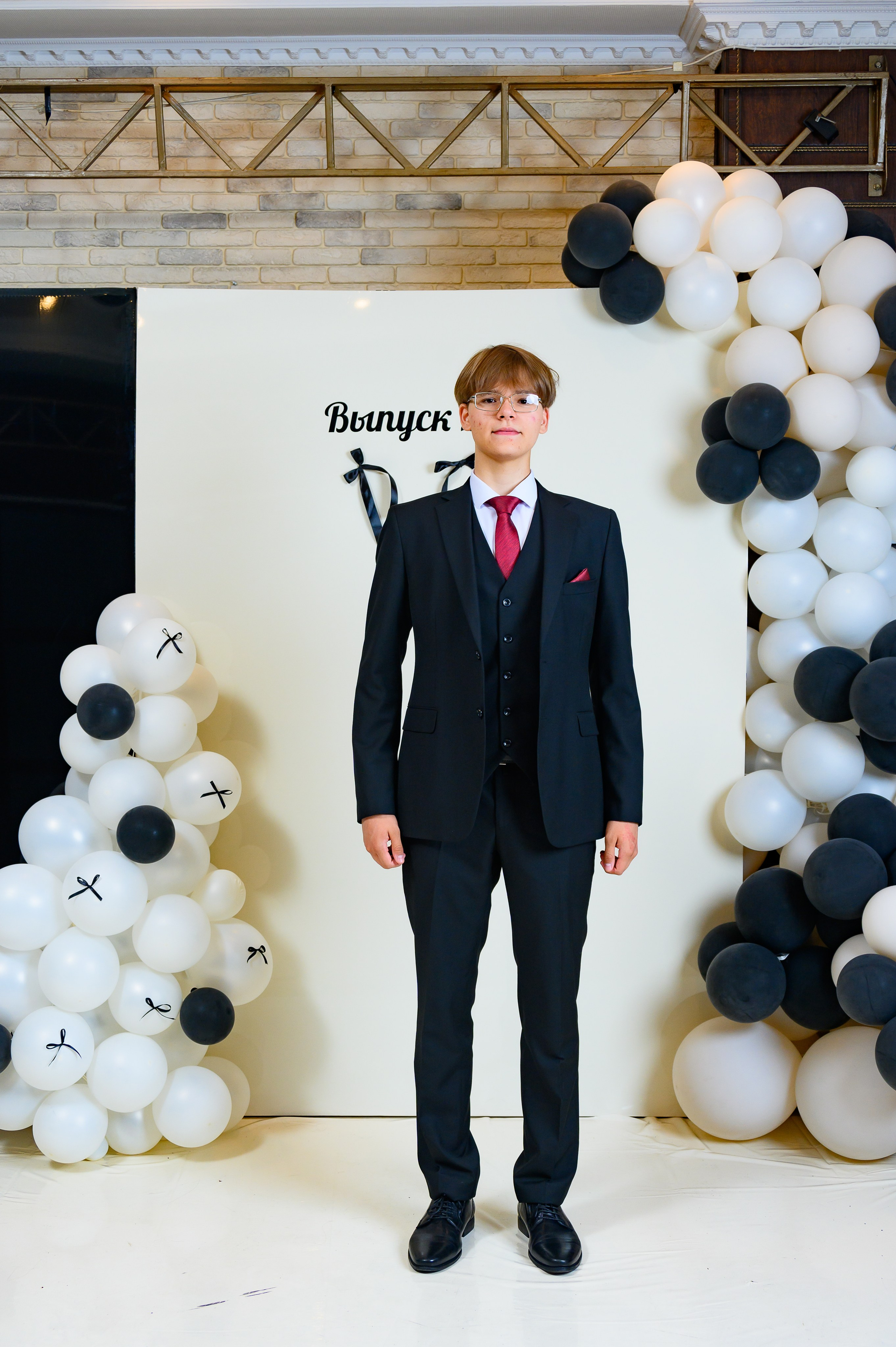 Выпускной 2025 11 кл. Семейный и детский фотограф в Новороссийске Лебедева Елена