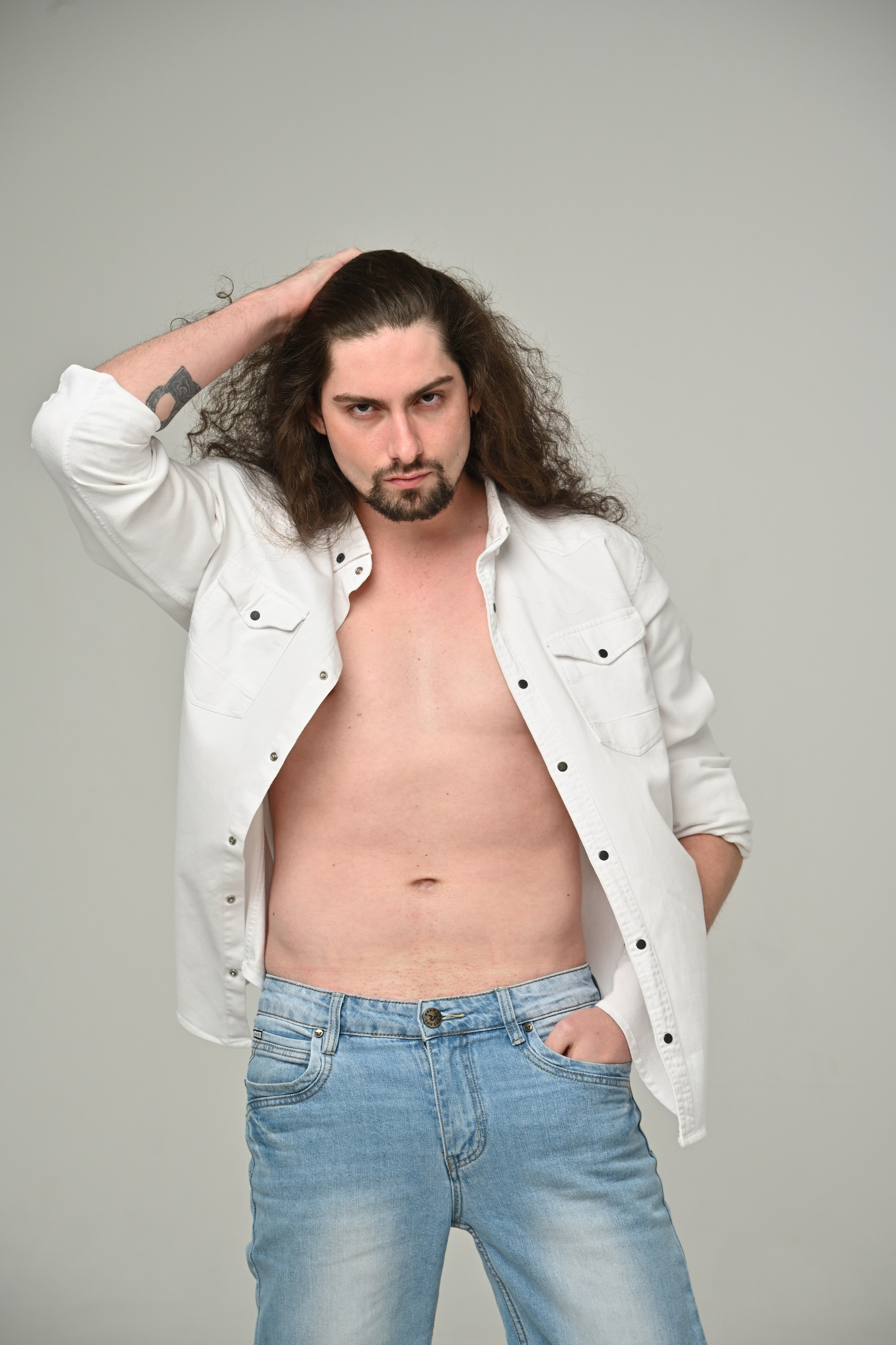 Портреты в студии. Фотограф Максим Мицун. Портрет, свадьба, репортаж, каталог