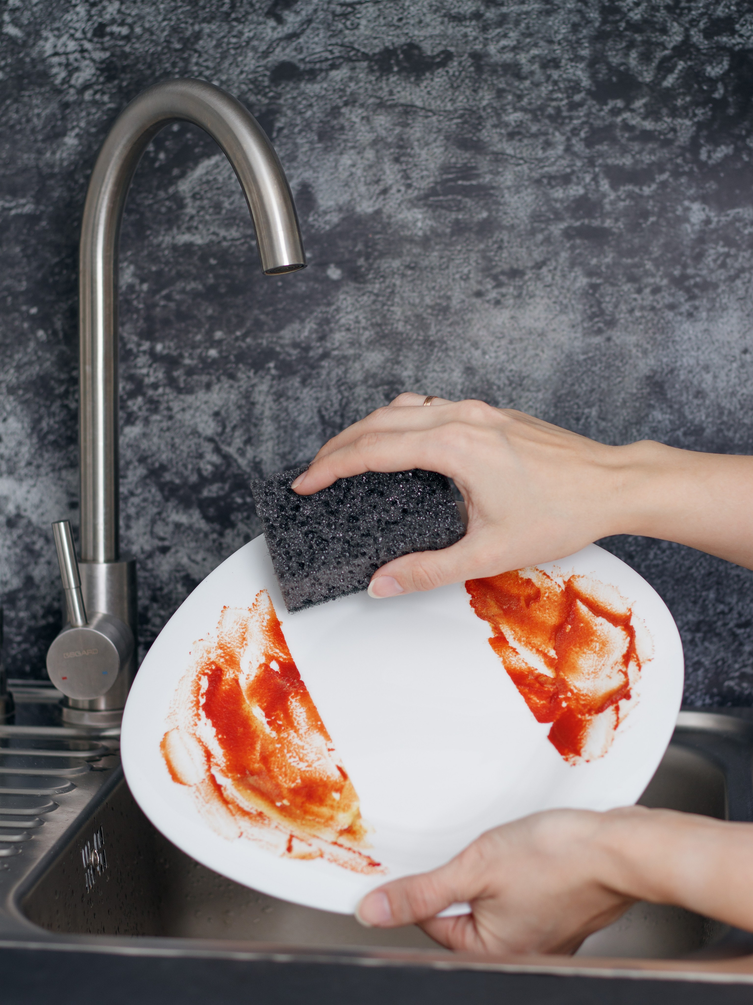 Губки для мытья посуды. Предметный фотограф Северова Екатерина | Профессиональная предметная съёмка фото и видео в Санкт-Петербурге