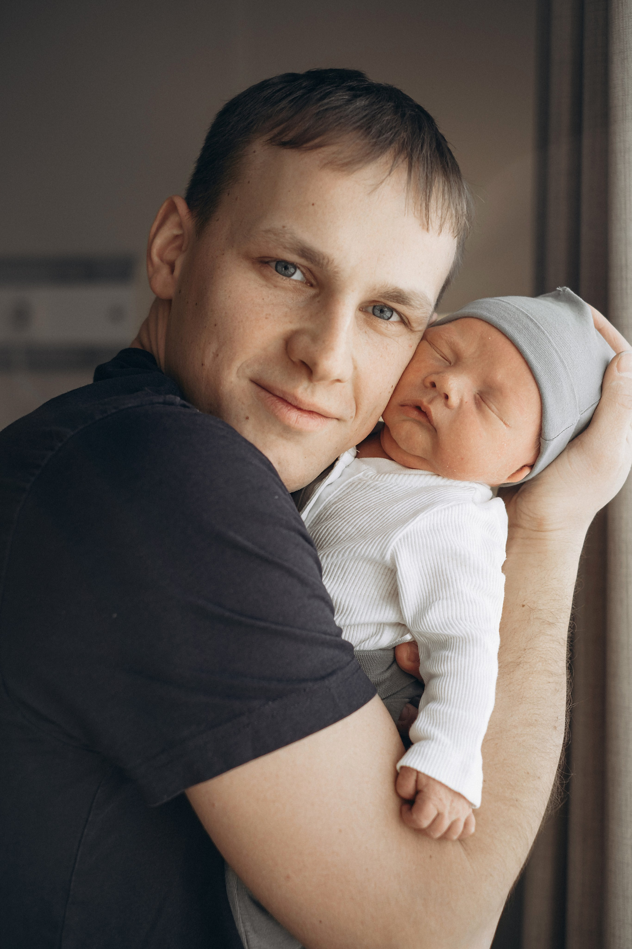 Выписка Тони, Саши и Гаврюши. Семейный и детский фотограф в Санкт-Петербурге