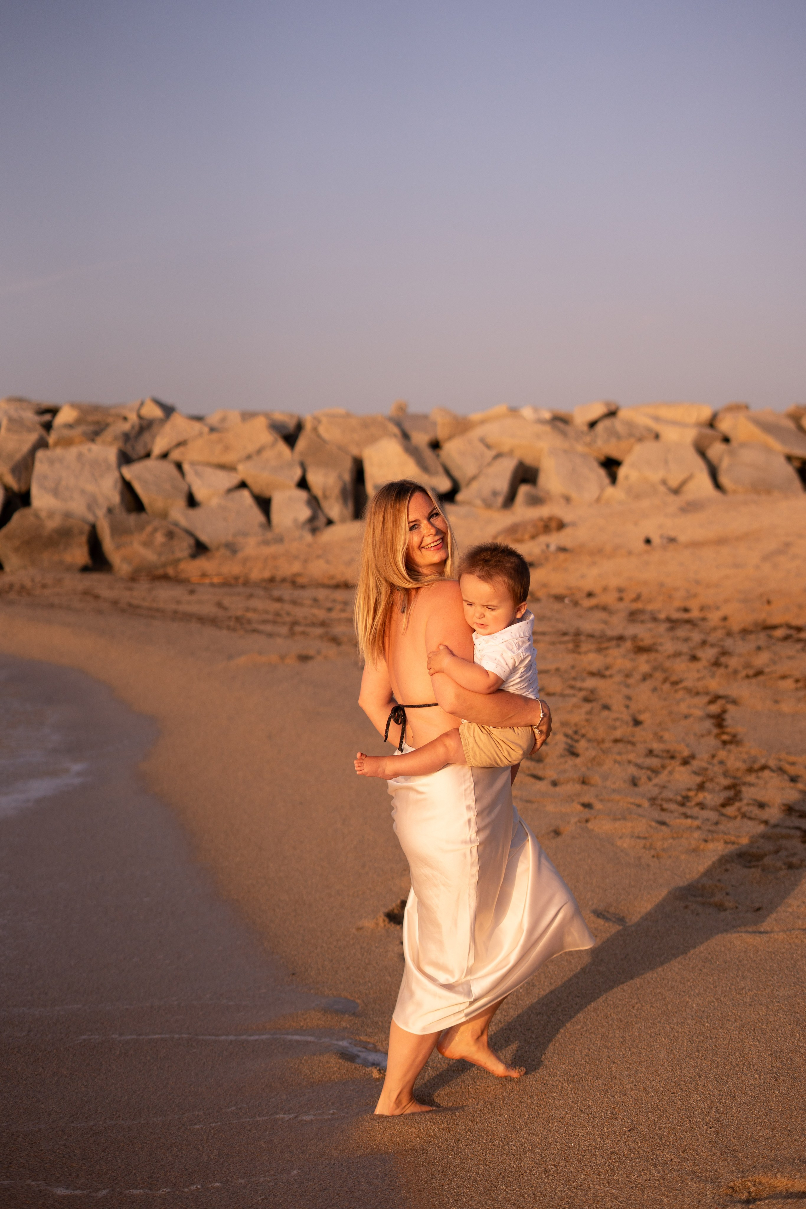 Masha and Timur. Wedding Photographer in Barcelona and Medellin