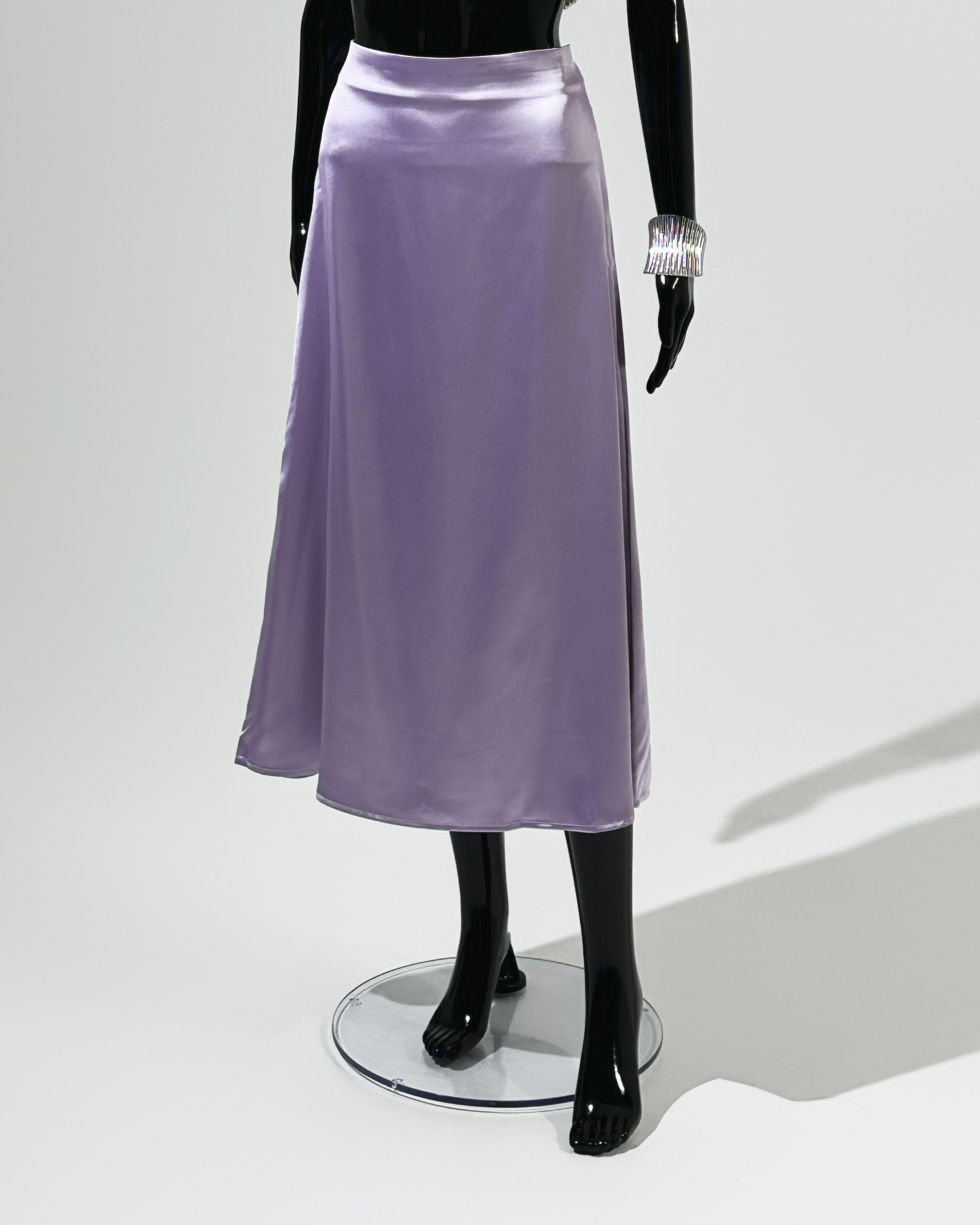 Юбка атласная 500 руб/час Размер S,M,L | Залоговая стоимость - 2000 руб 