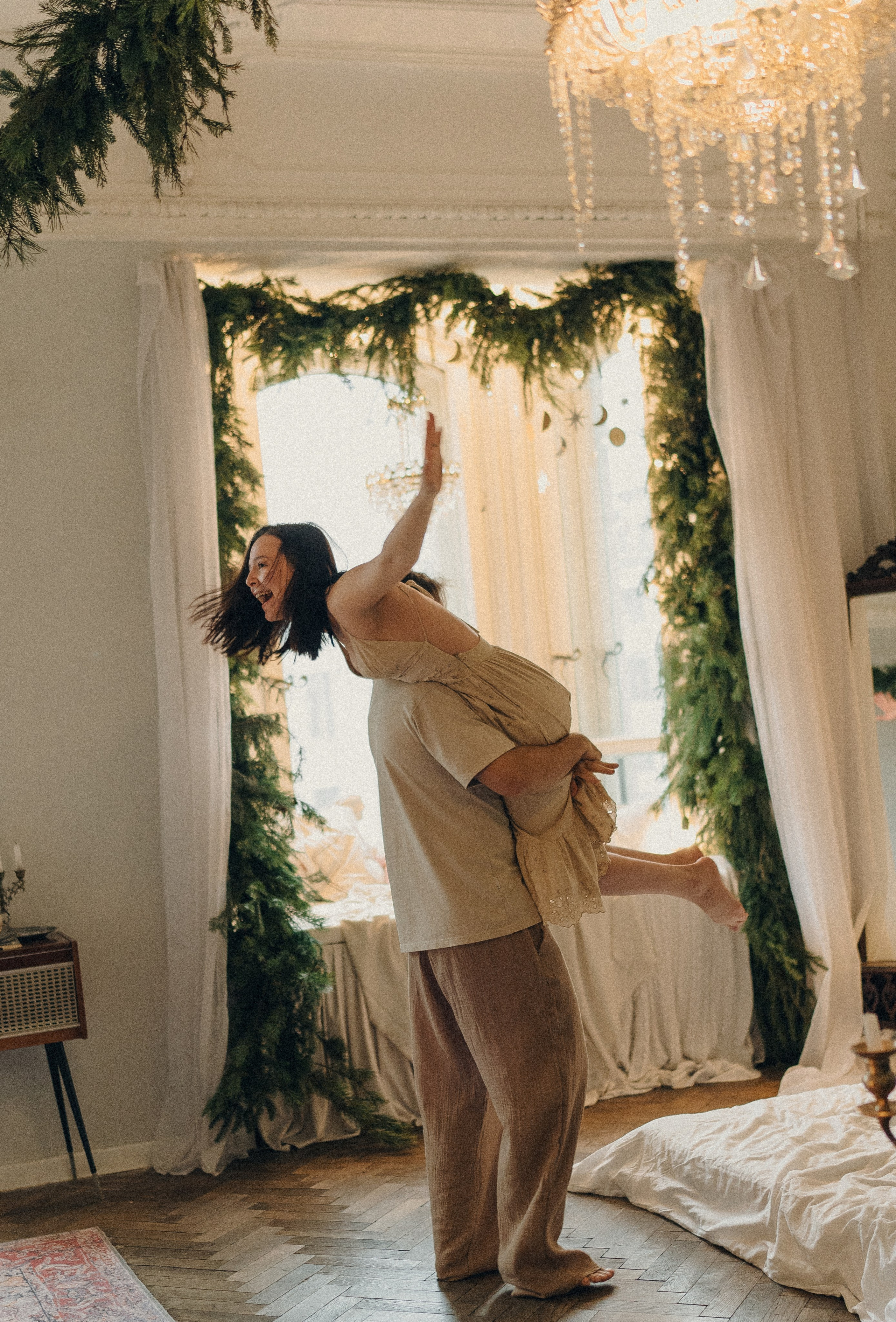 Парная фотосессия в студии. Новогодняя парная фотосессия в квартире.