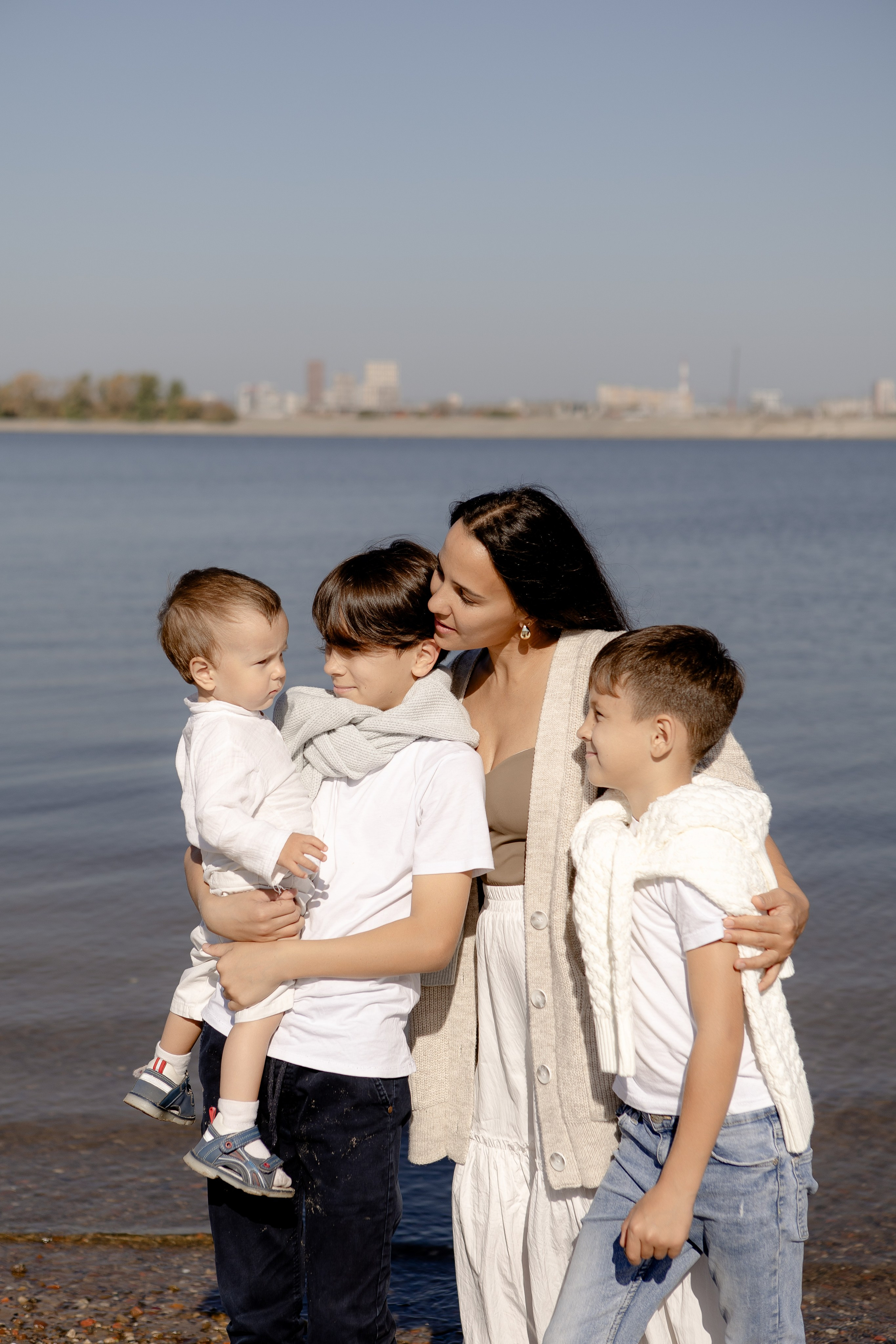Ляйсан с мальчишками. Фотограф в Казани.Снимаю индивидуальные портреты, love story и свадьбы