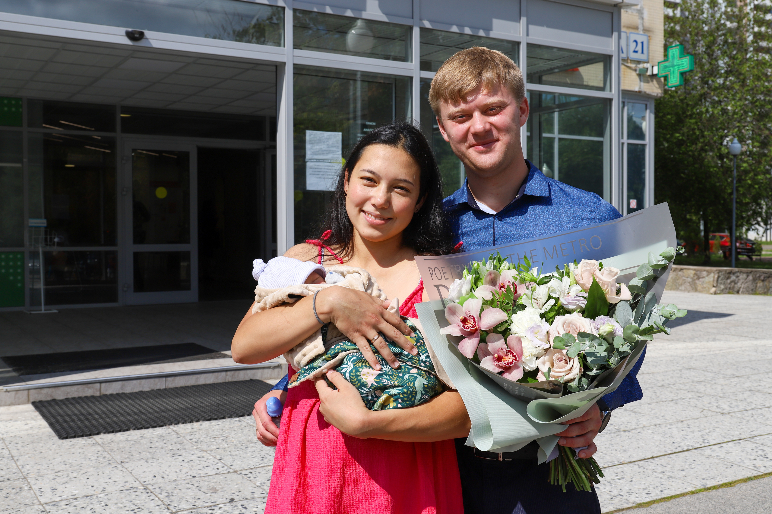 Выписка из роддома маленького Дениса. Фотограф в Санкт-Петербурге Наталья Брилькова