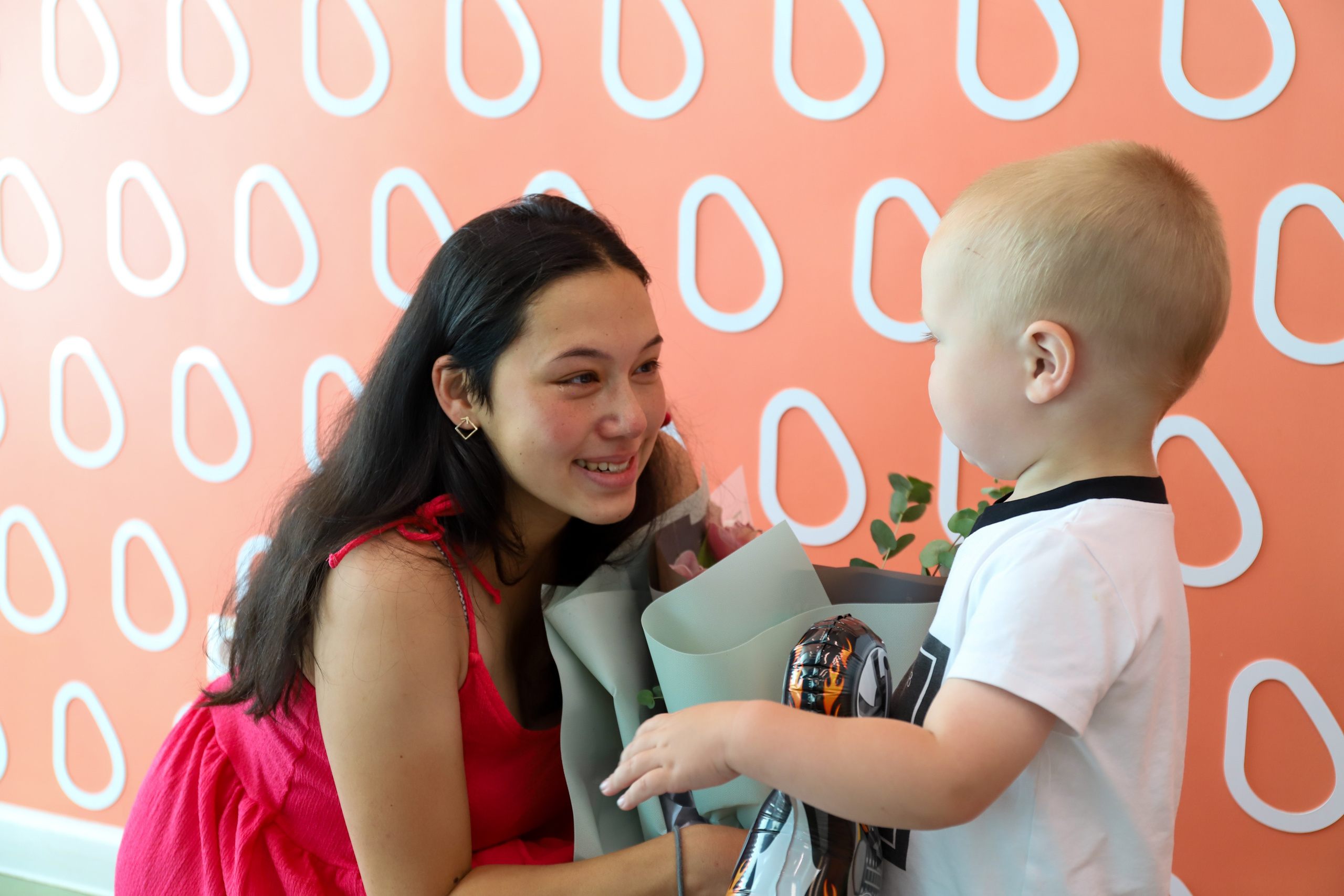 Выписка из роддома маленького Дениса. Фотограф в Санкт-Петербурге Наталья Брилькова