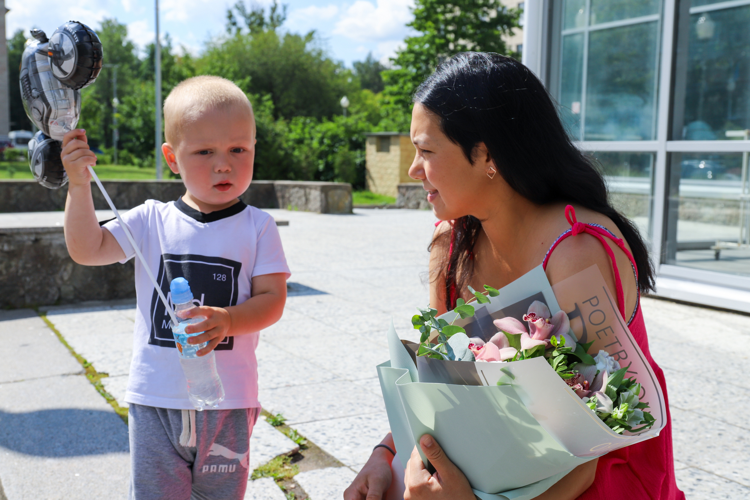 Выписка из роддома маленького Дениса. Фотограф в Санкт-Петербурге Наталья Брилькова