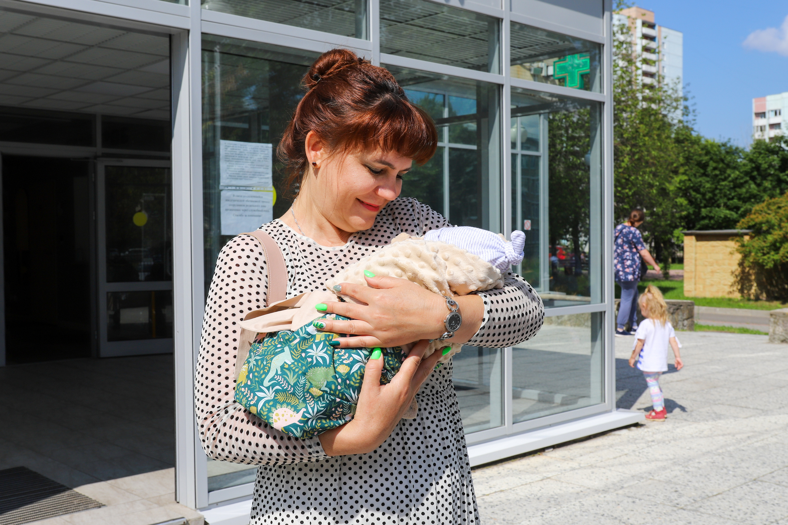 Выписка из роддома маленького Дениса. Фотограф в Санкт-Петербурге Наталья Брилькова