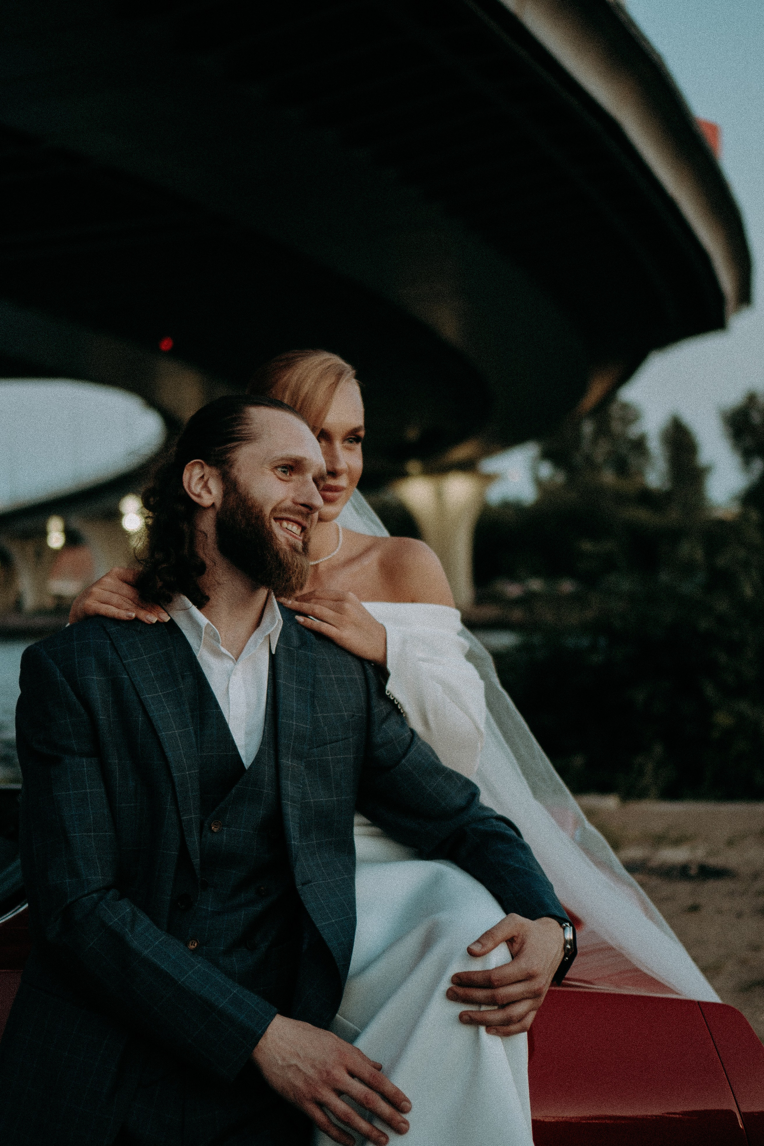 СВАДЕБНАЯ СЬЕМКА ВОЗЛЕ МСОТА БЕТАНКУРА НА КАБРИОЛЕТЕ. Профессиональный фотограф, Санкт-Петербург — Виктория Богомолова