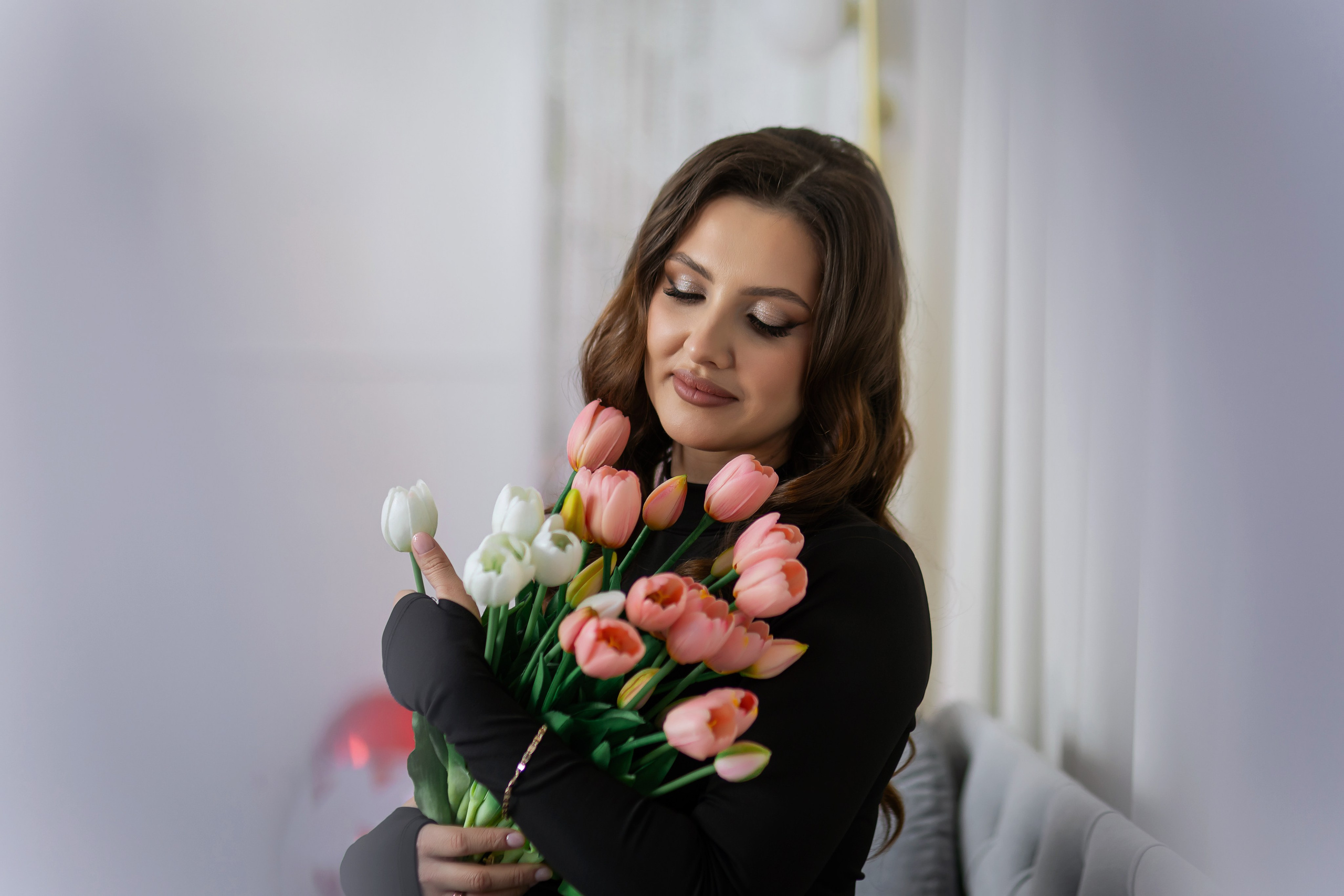 Ваши фотографии. Интерьерная фотостудия Background в Омске