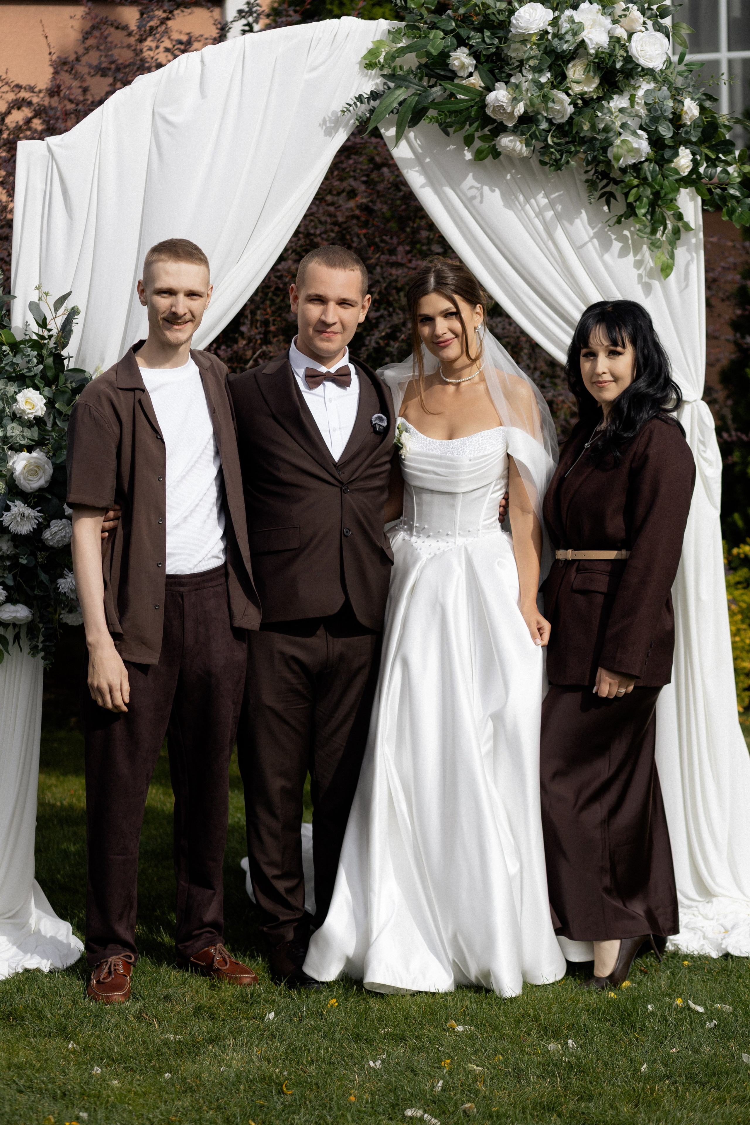 Свадебная фотосессия Анастасии и Игоря в Усадьбе Легенда. Свадебный фотограф в Минске/Беларуси Сергей Спиридонов