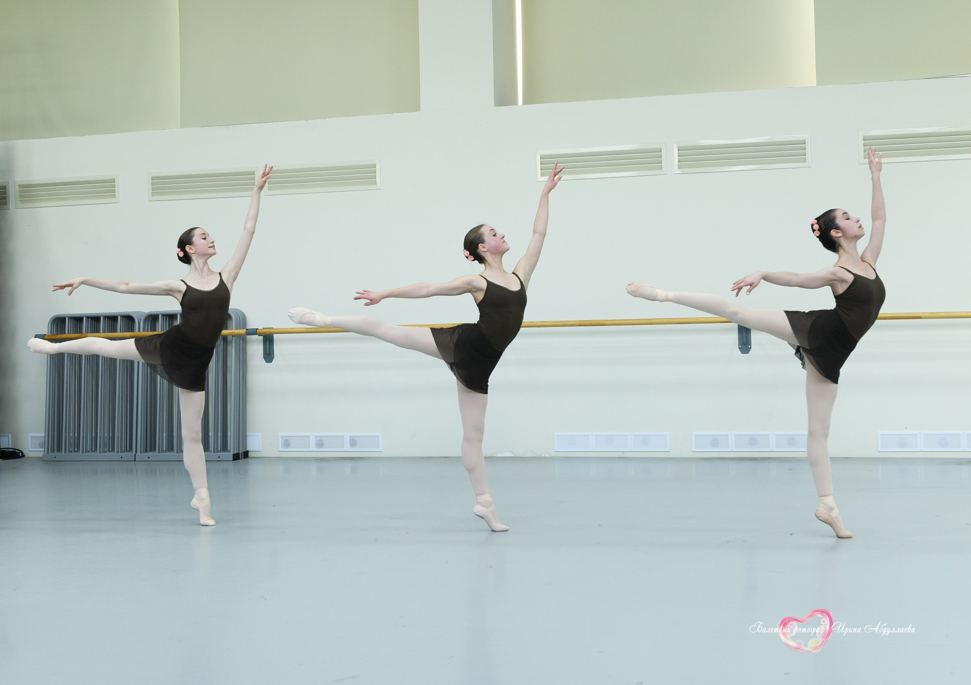 Госэкзамен выпускников МГХУ им. Лавровского — Девочки — 2025 г