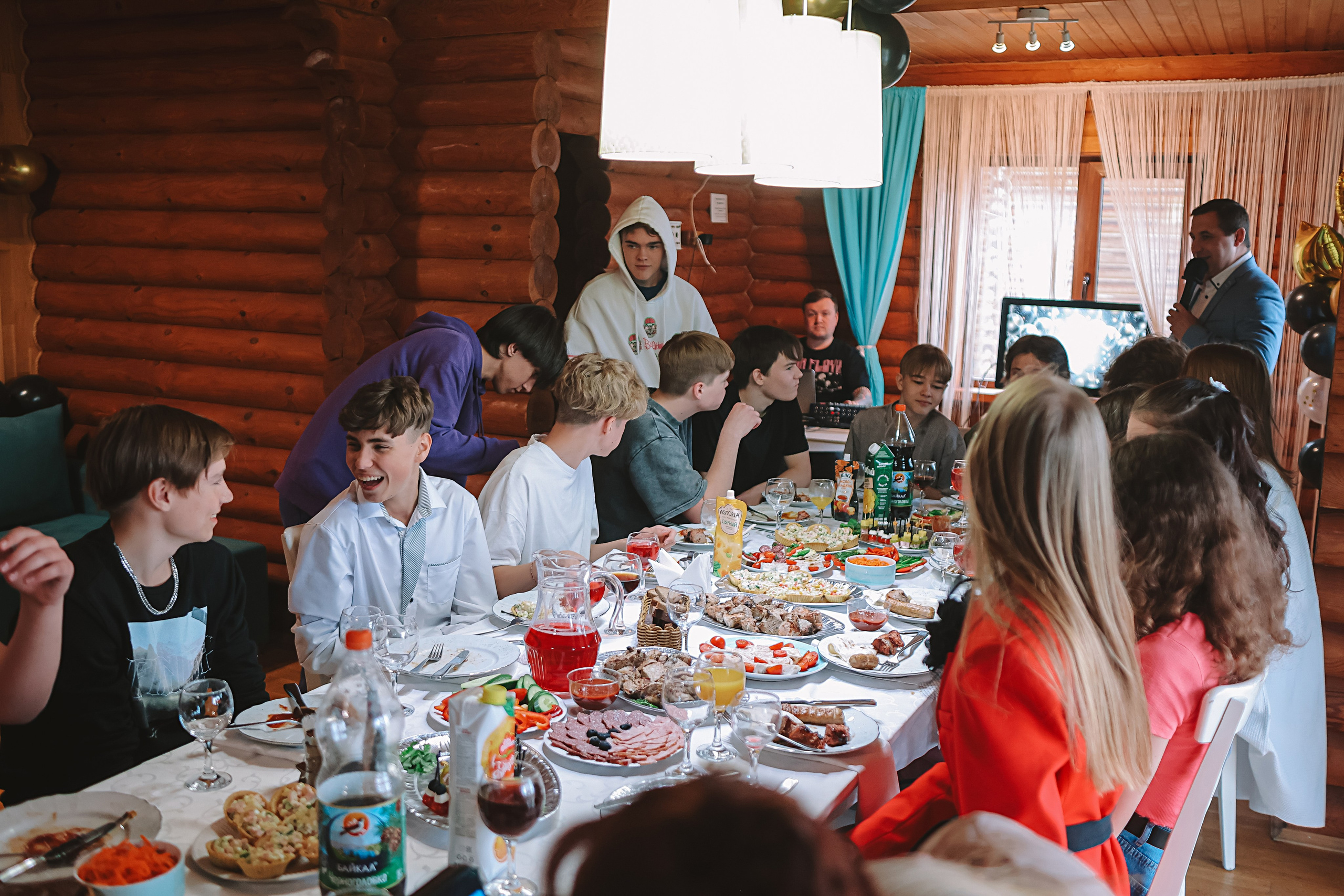 Последний звонок. Семейный фотограф Тюмень, фотограф на роды Салмина Мария