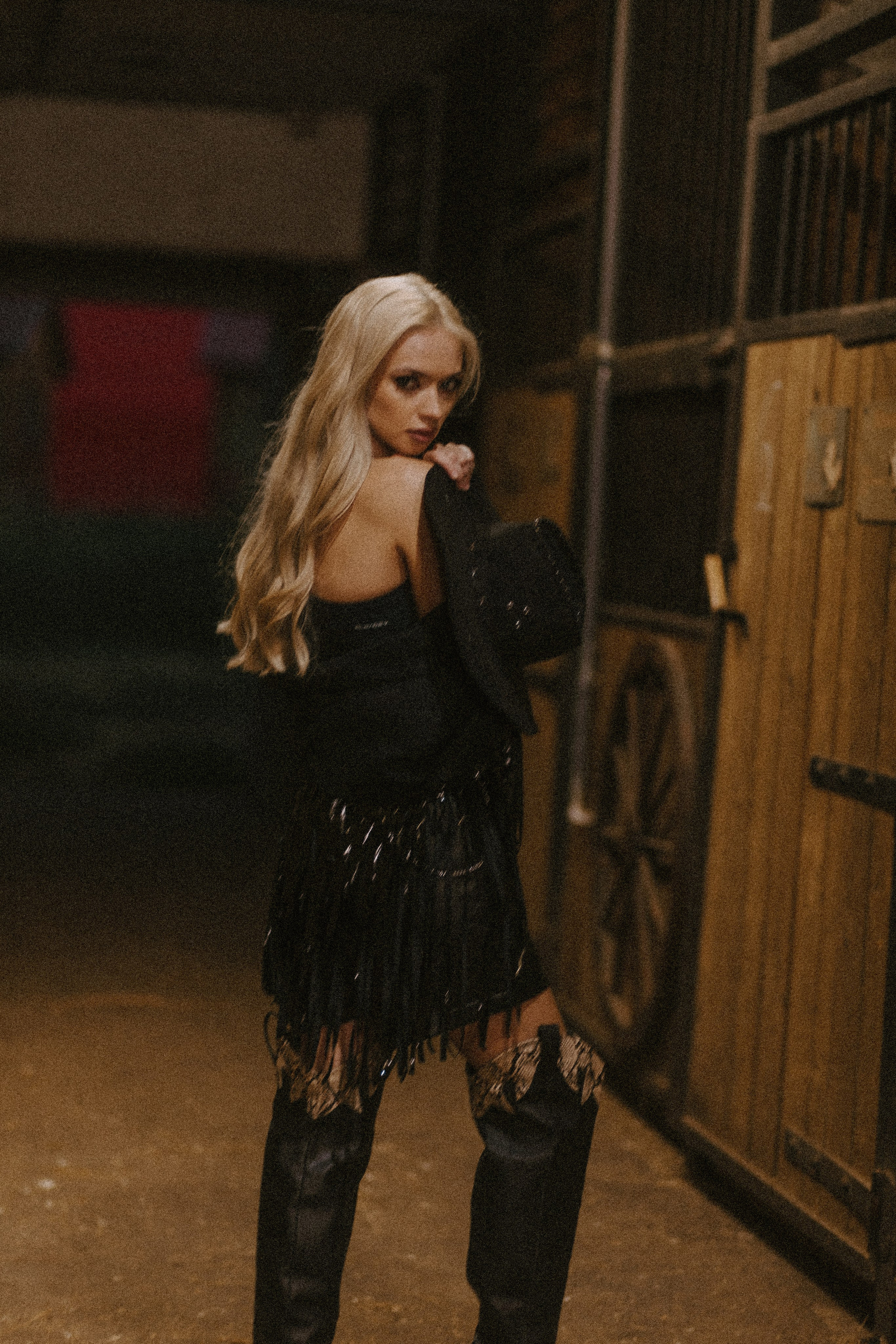 Надя «Вестерн». Павел Померанцев