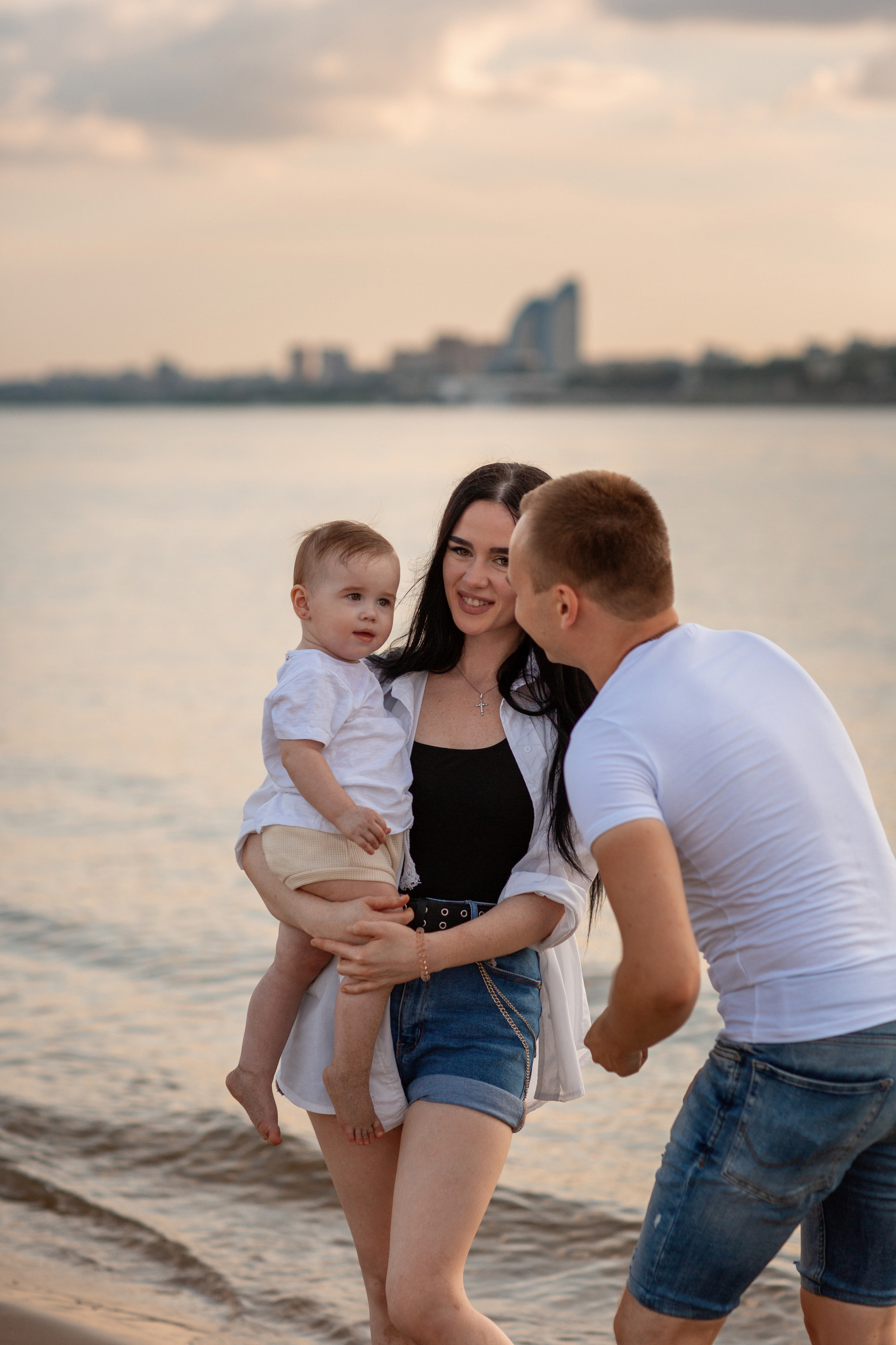 Прогулка по пляжу. Семейный и женский фотограф в Волгограде Екатерина Гулей