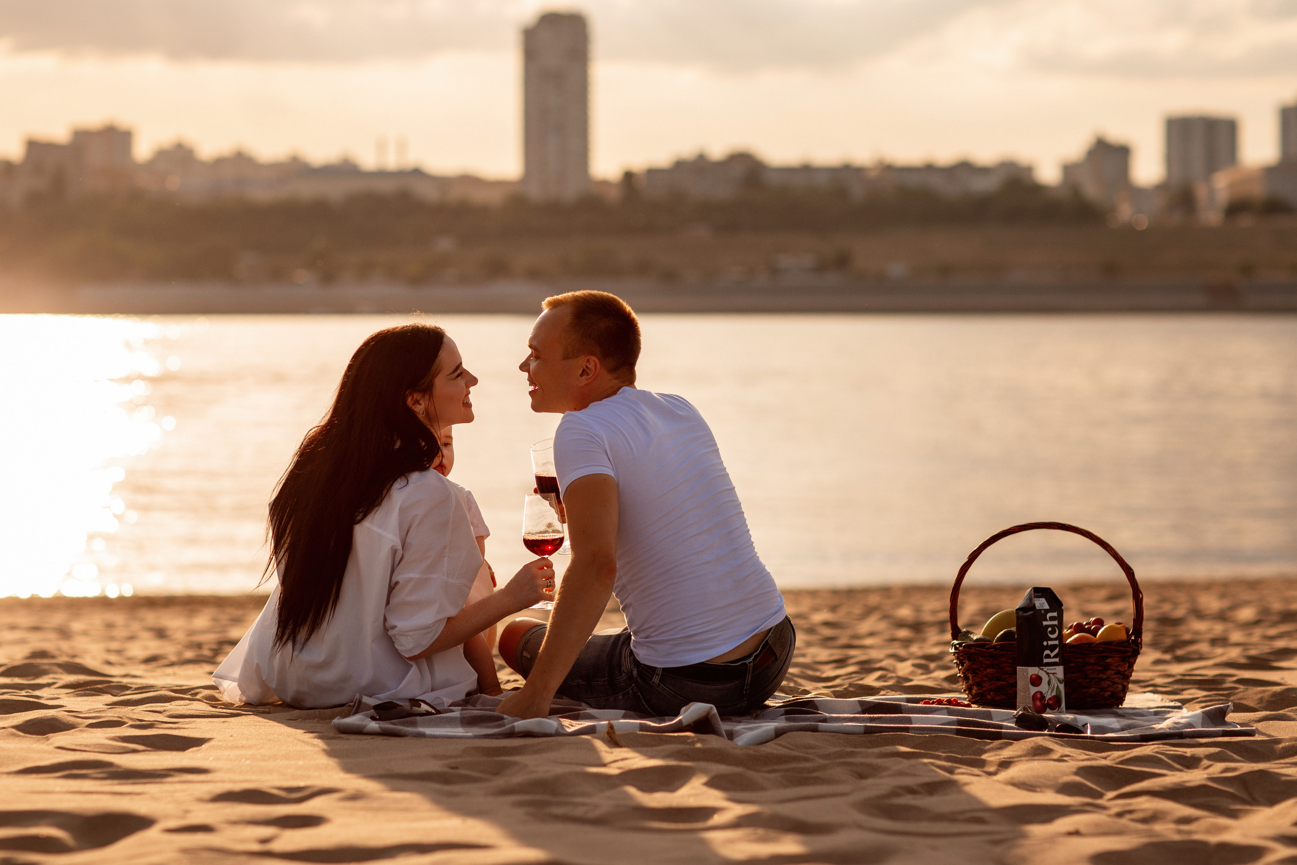 Прогулка по пляжу. Семейный и женский фотограф в Волгограде Екатерина Гулей