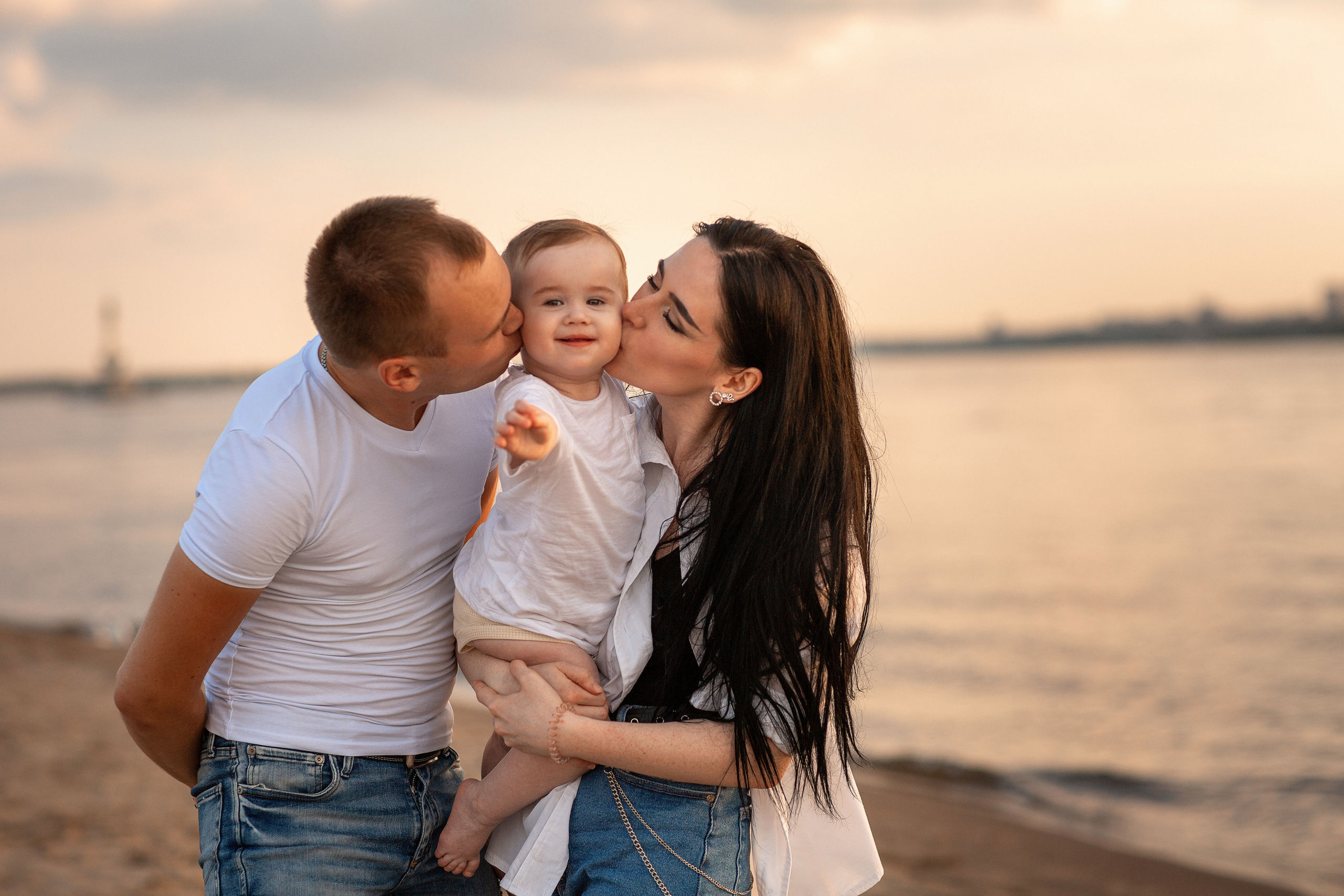 Прогулка по пляжу. Семейный и женский фотограф в Волгограде Екатерина Гулей