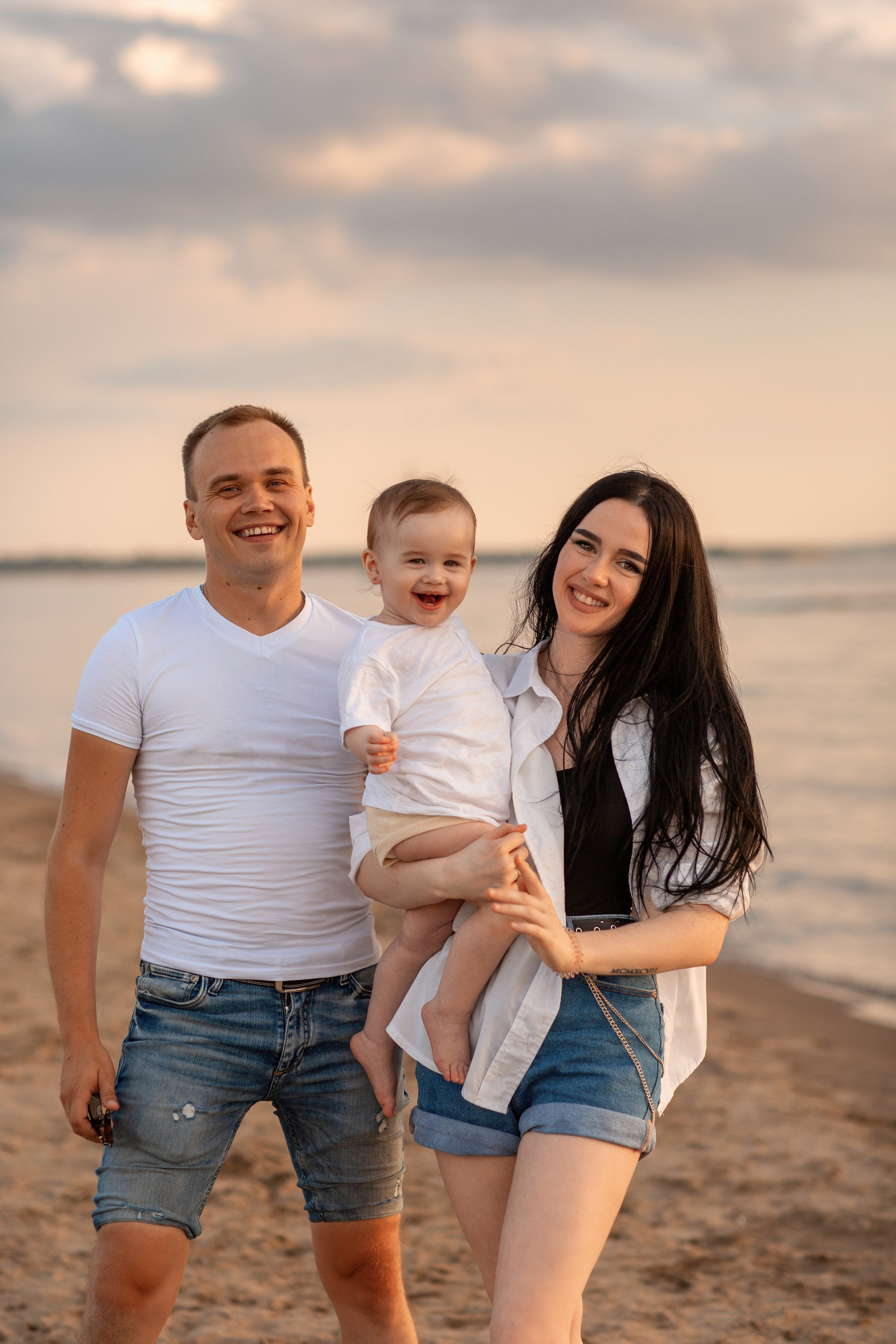 Прогулка по пляжу. Семейный и женский фотограф в Волгограде Екатерина Гулей