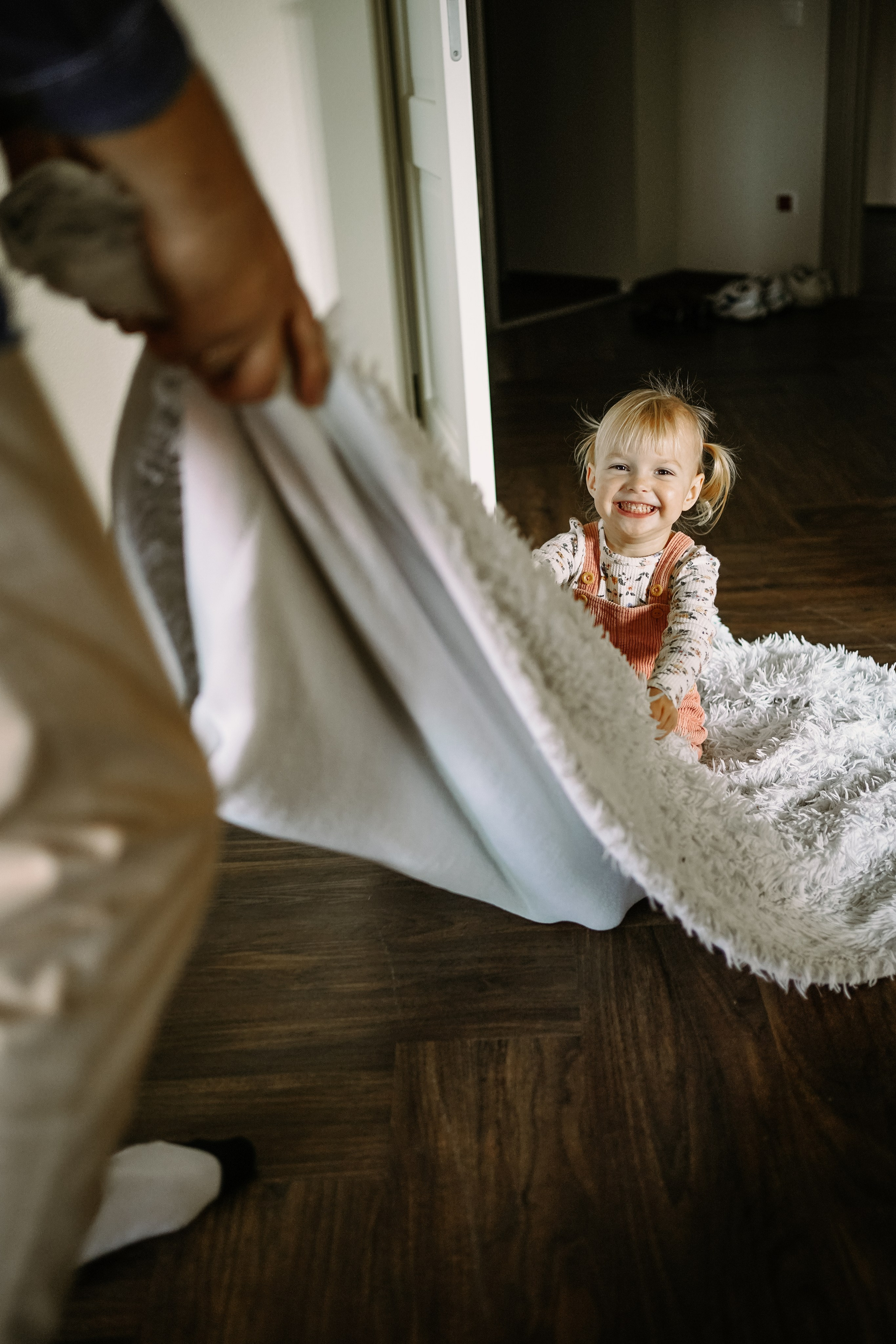 Карина, Андрей, Эмили. Главная