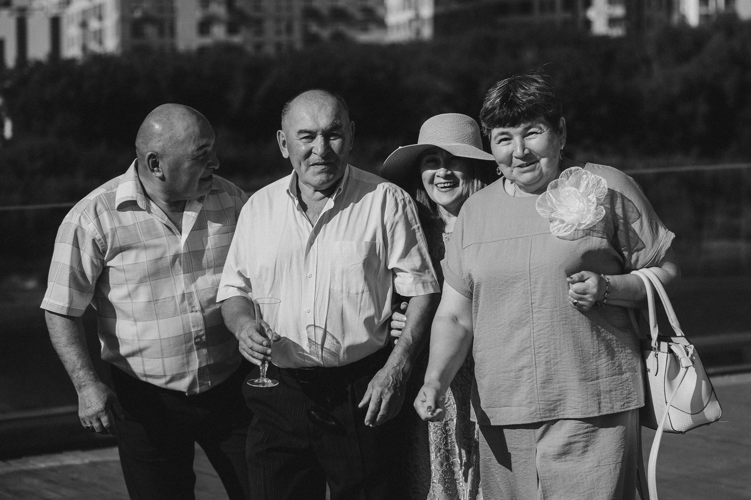 Одним солнечным днем на берегу реки. Евгений Нисковских — свадебный и репортажный фотограф в Тюмени