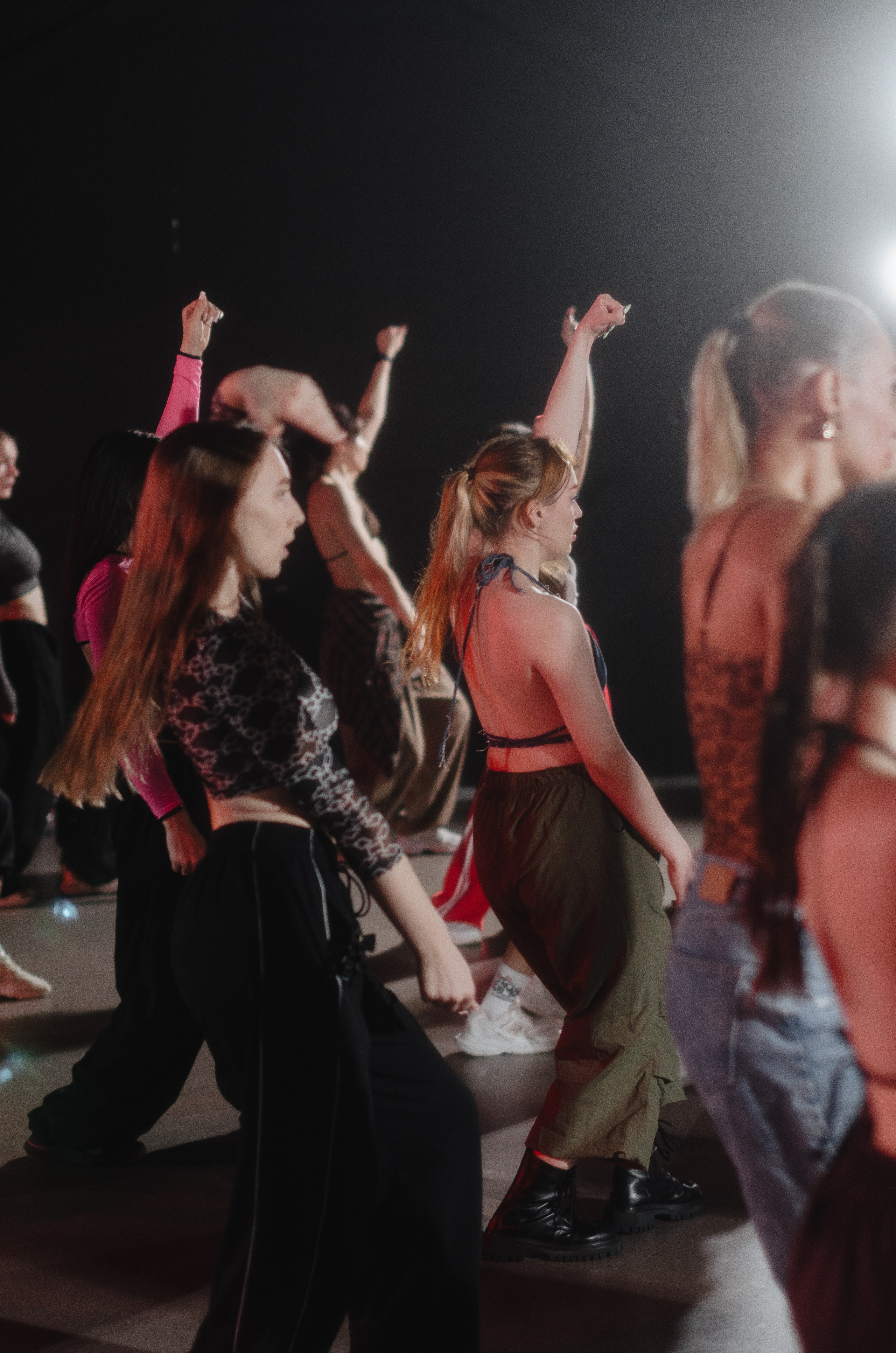 Мастер-классы по High Heels/Girly hip-hop от Оксаны ATTA. Денисова Аля — фотограф для парных съемок и индивидуальных историй в Барнауле