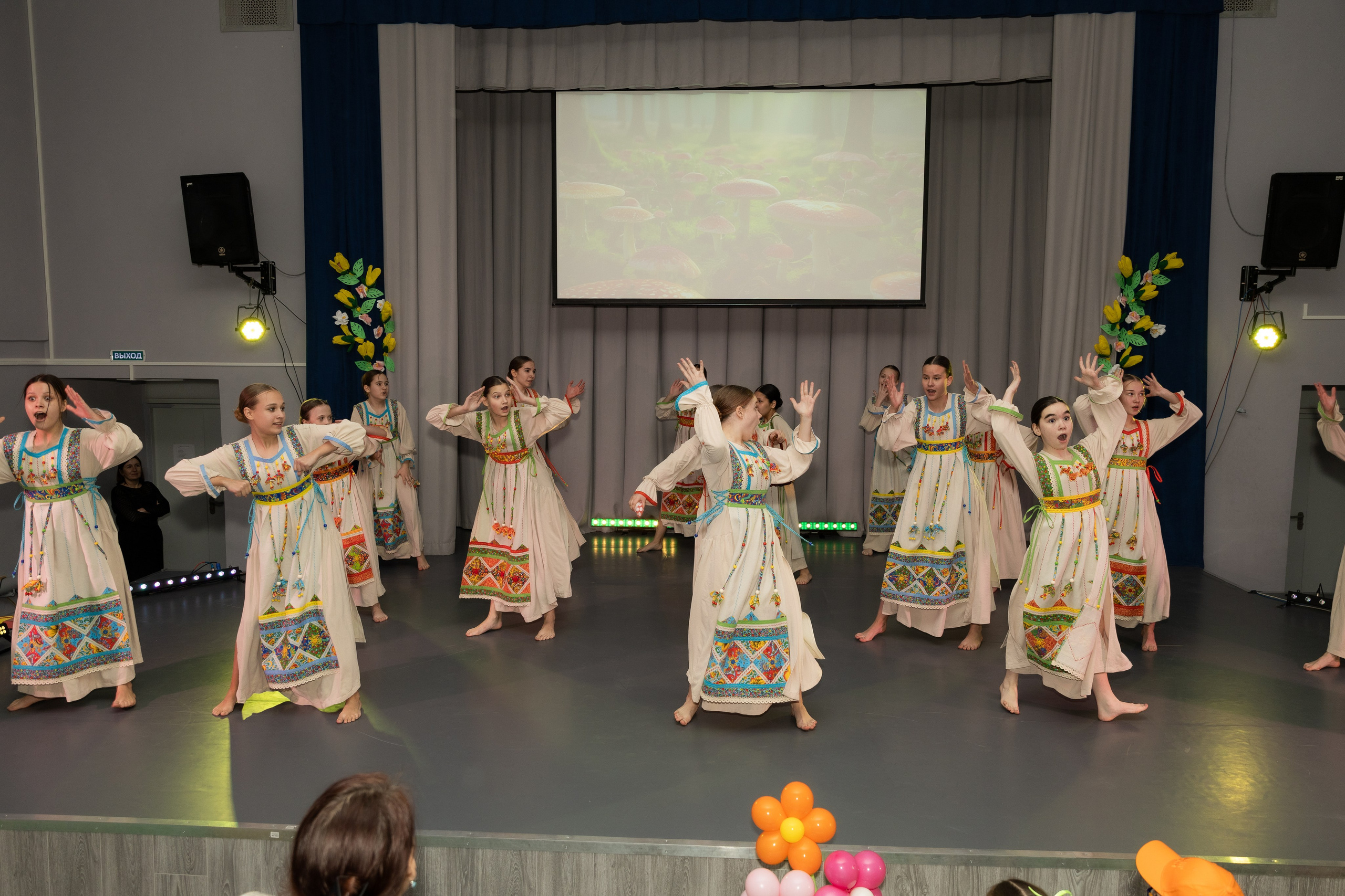 Танцевальный коллектив. Рыжий Фотограф Иркутск