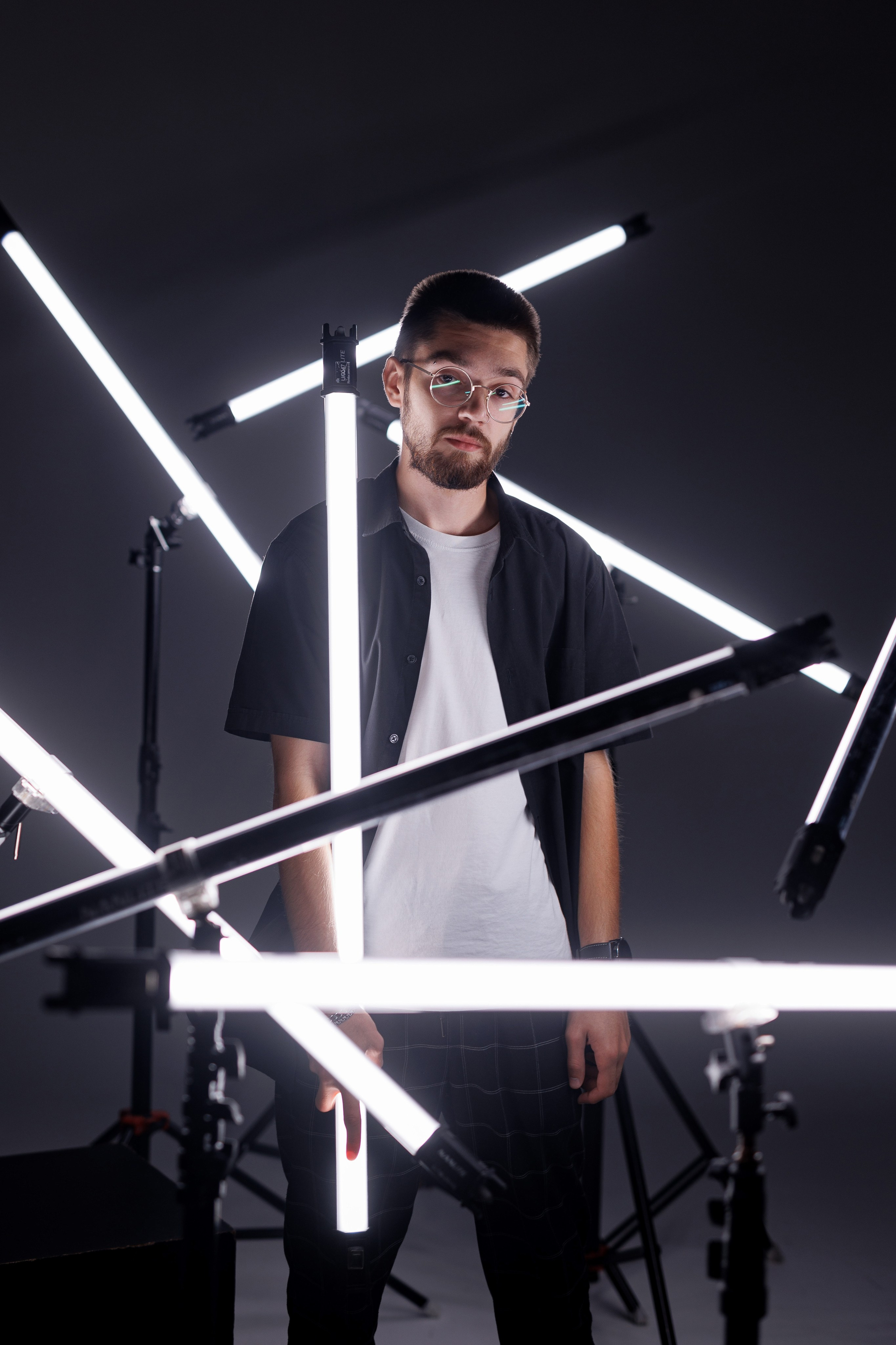 Неоновая съемка в студии Окла. Выпускные альбомы и фотокниги в Уфе и РБ