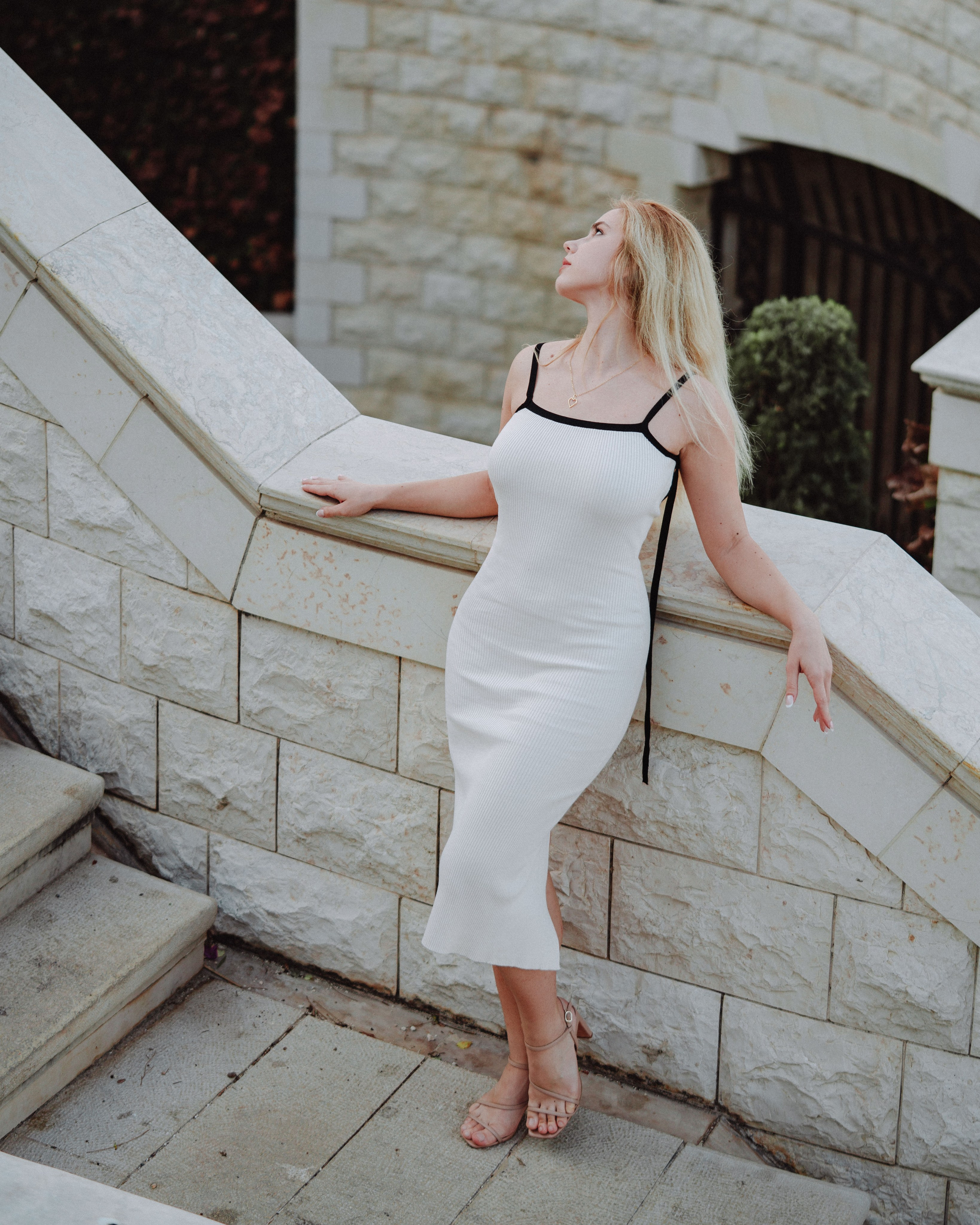 В цветущем саду. Портретный и свадебный фотограф в Москве Финкельштенй Анна