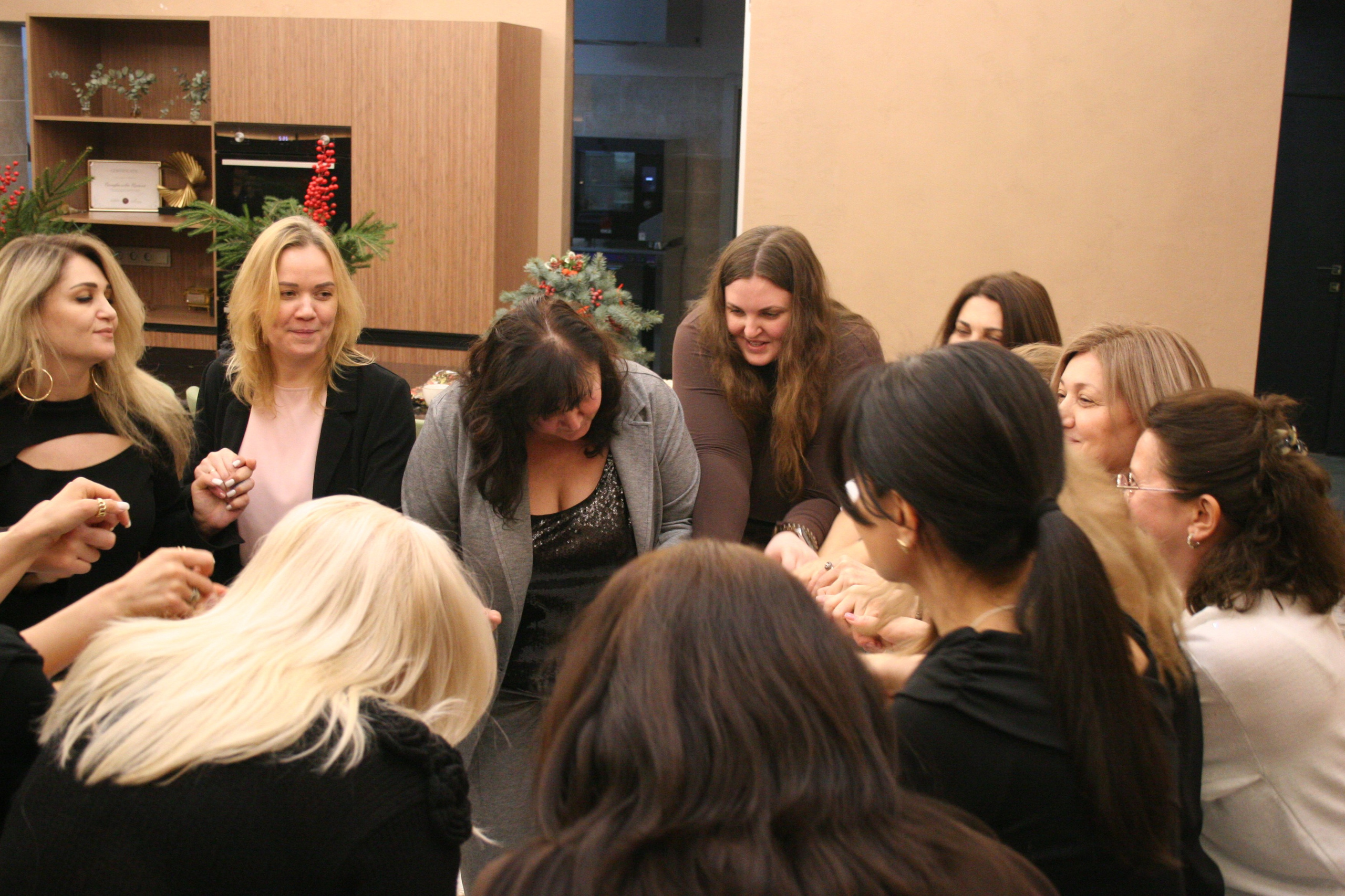 Антистресс Девичник в Агора Лофт. Креативный фотограф