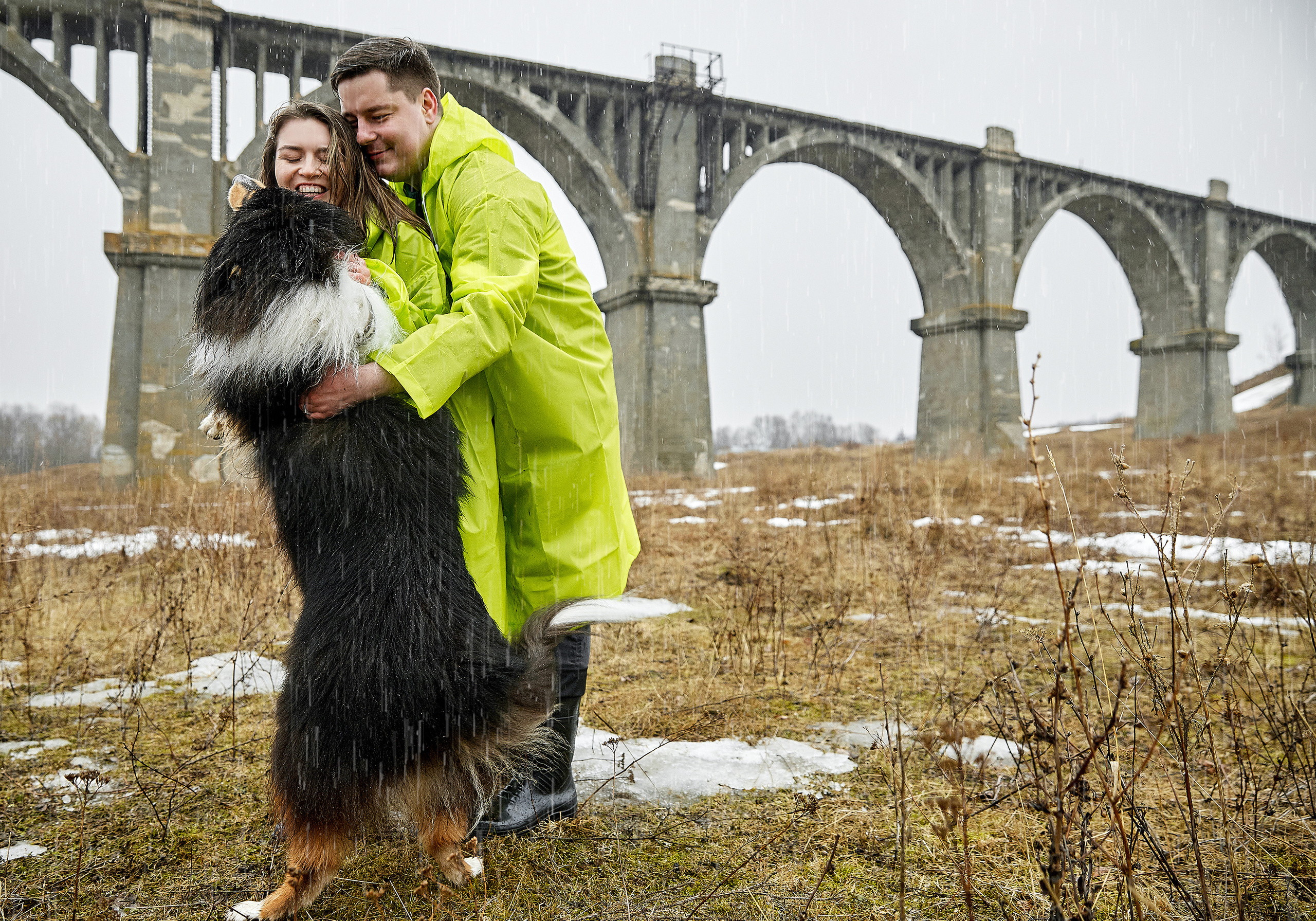 Прогулка под дождём. Свадебный фотограф в Ульяновске Александр Никитин
