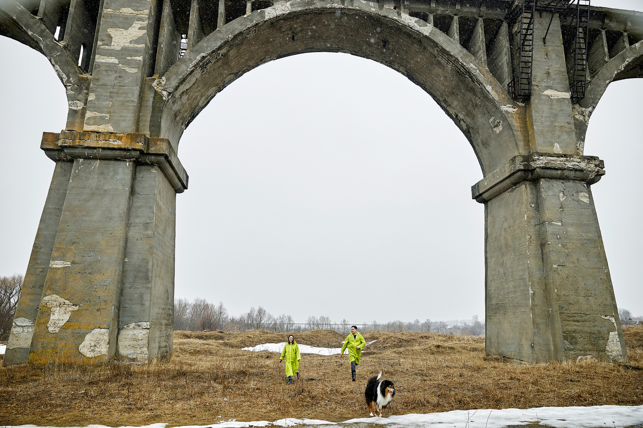 Прогулка под дождём. Свадебный фотограф в Ульяновске Александр Никитин