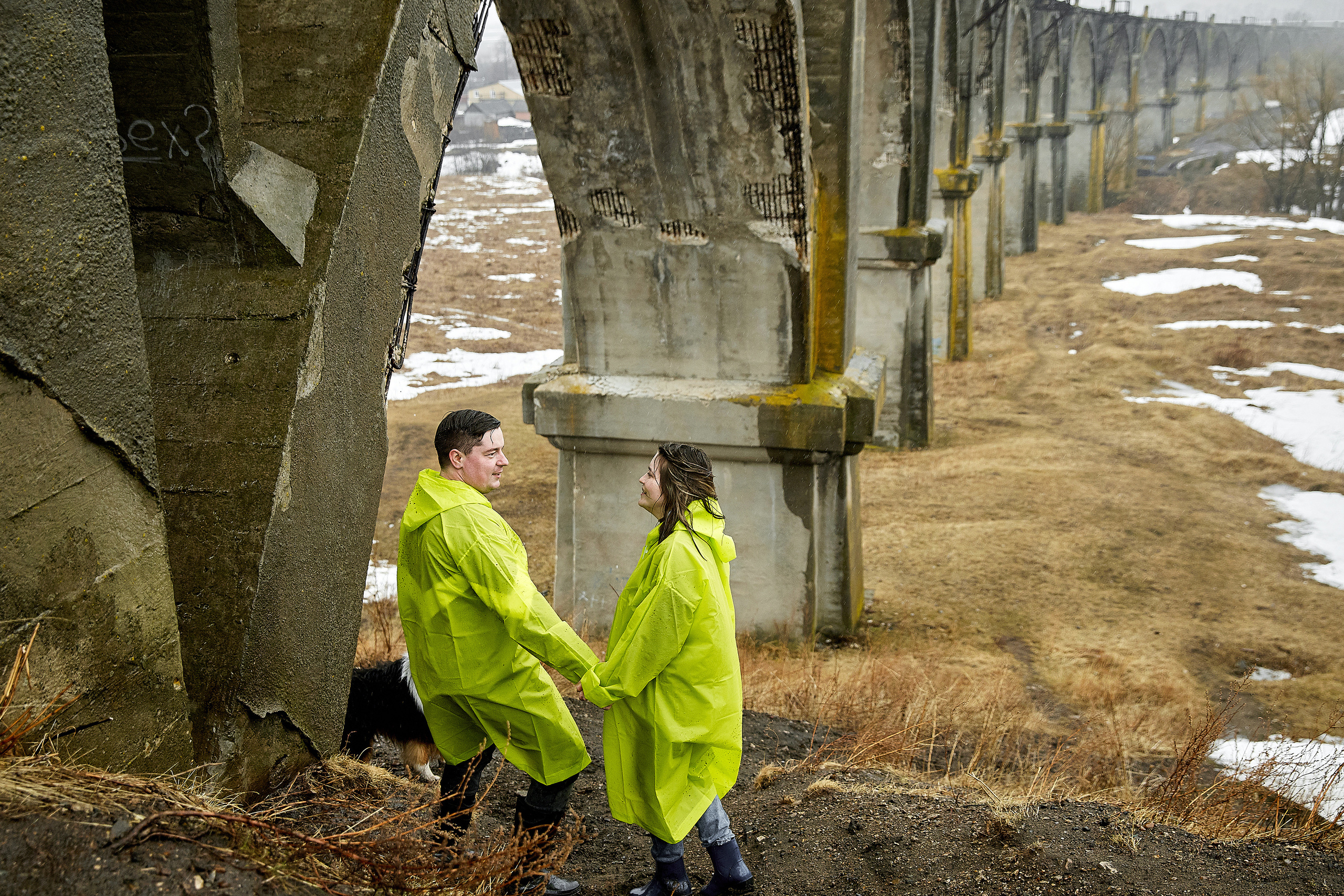 Прогулка под дождём. Свадебный фотограф в Ульяновске Александр Никитин