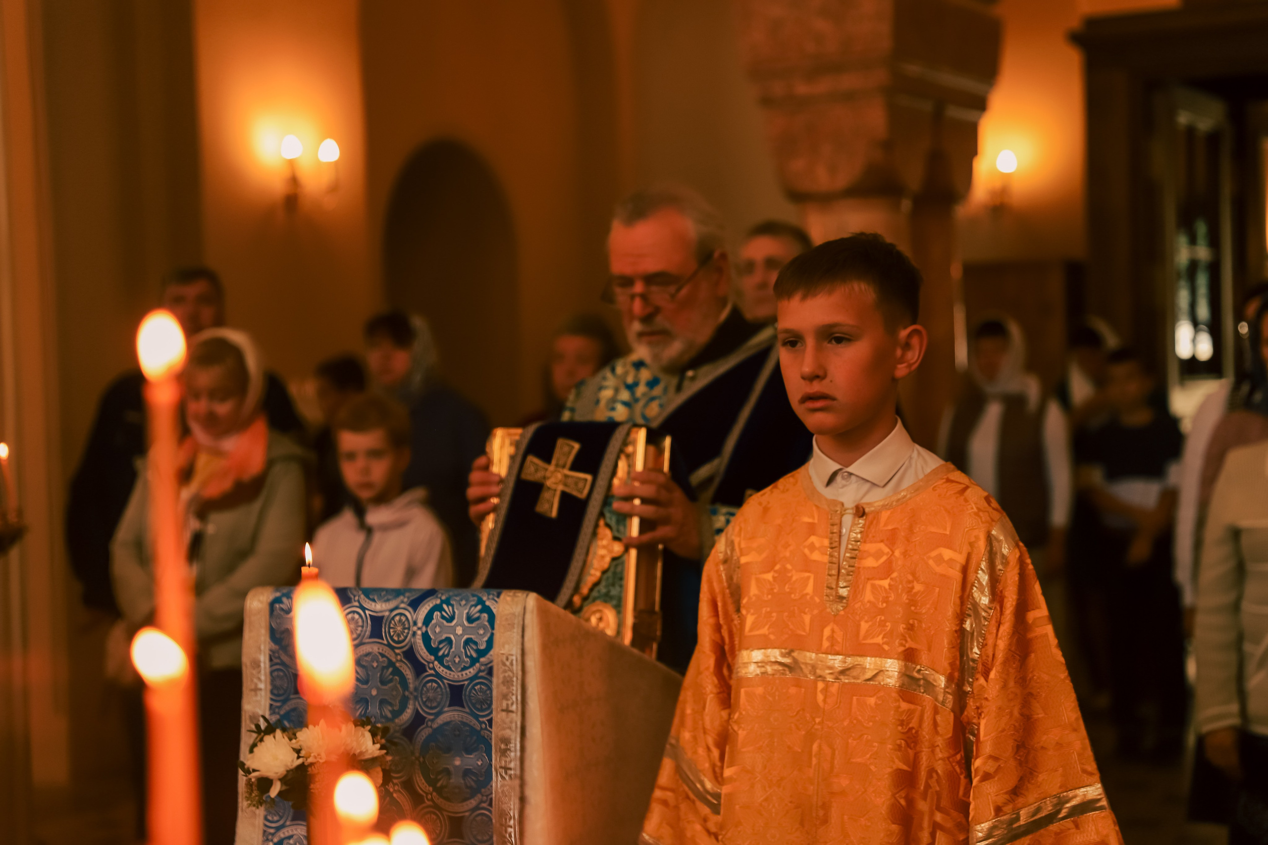 Служба в церкви