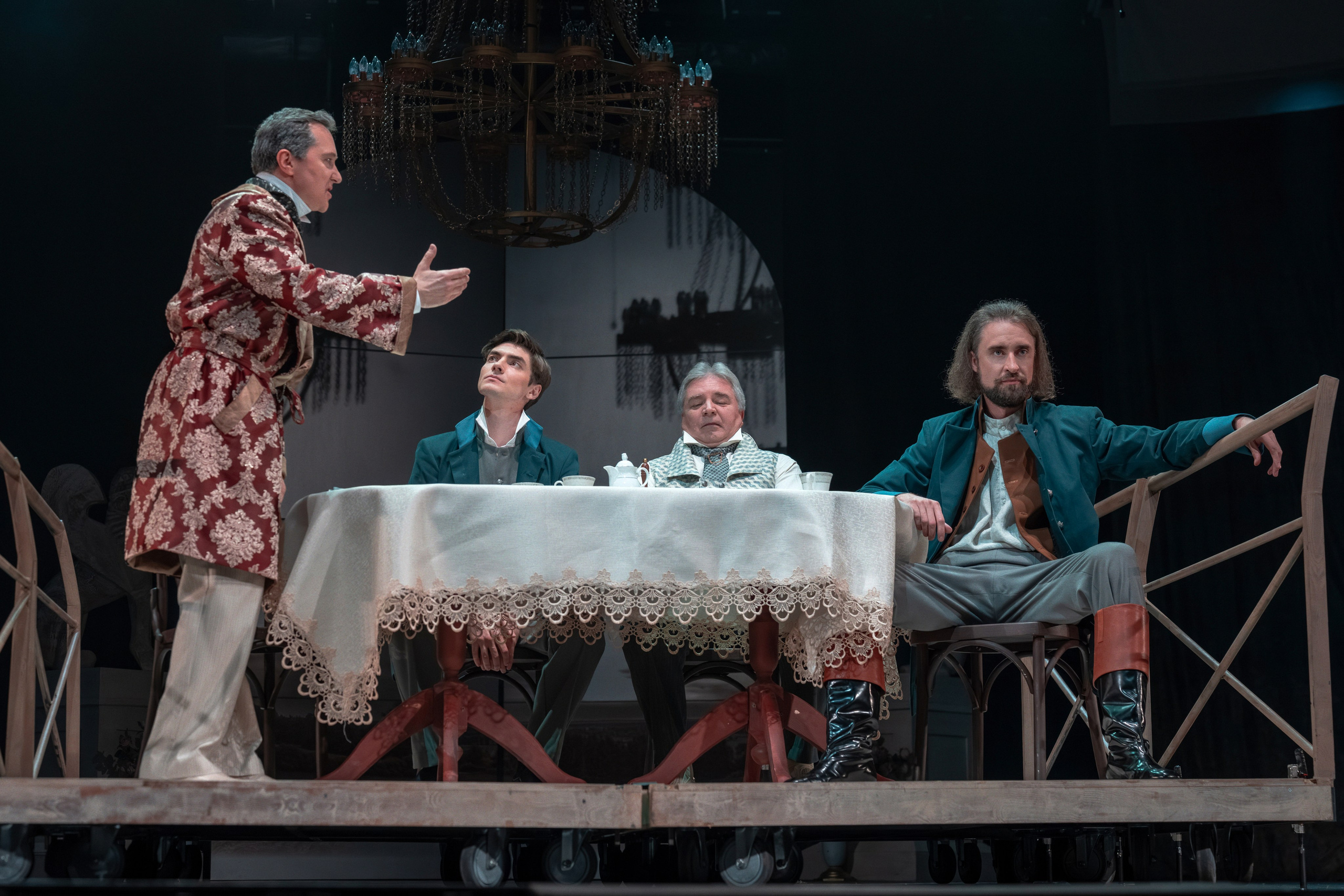 Театр Роста: Отцы и Дети. Сайт фотографа Сергея Абрамова