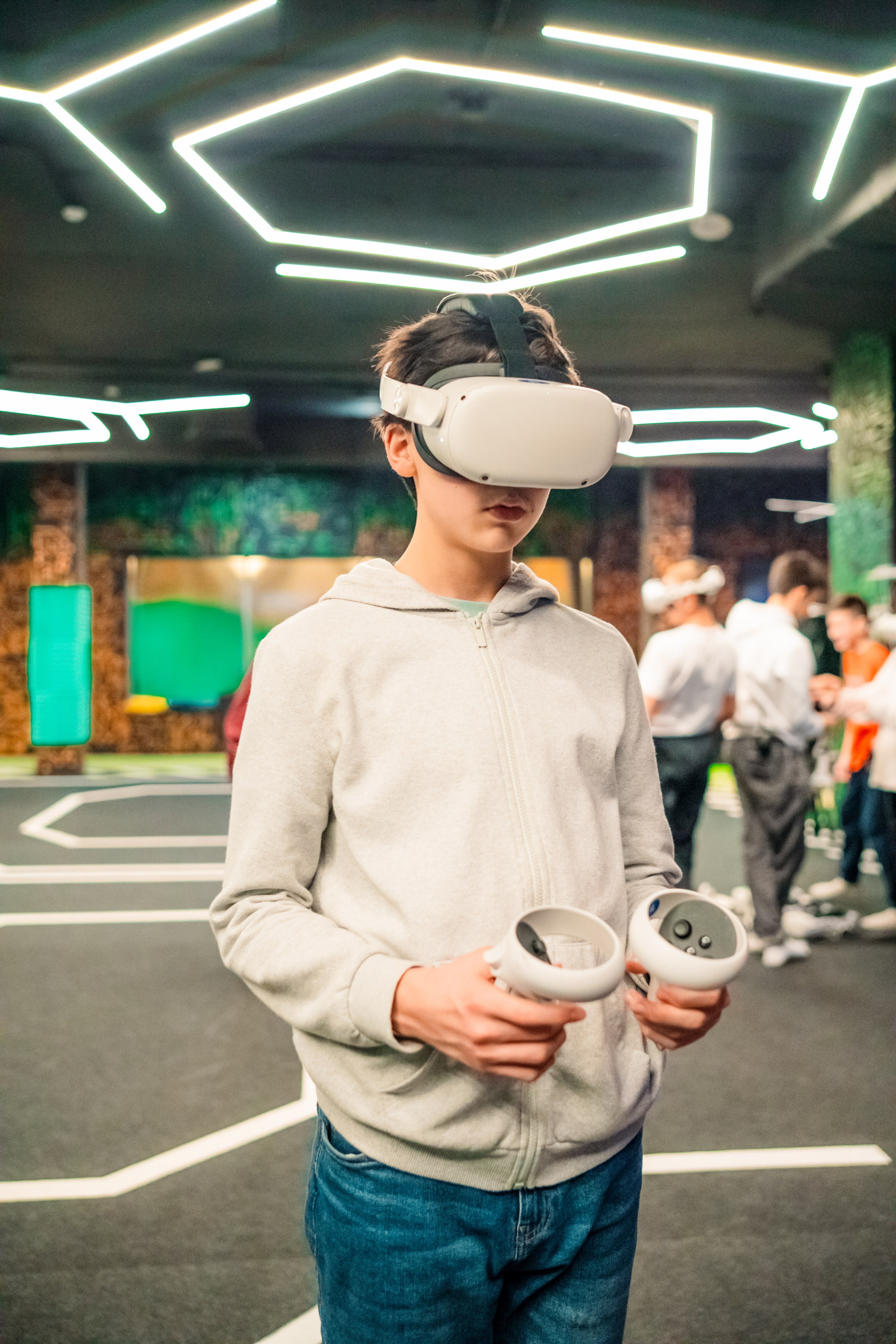 VR (November-December 2024). Felixtones